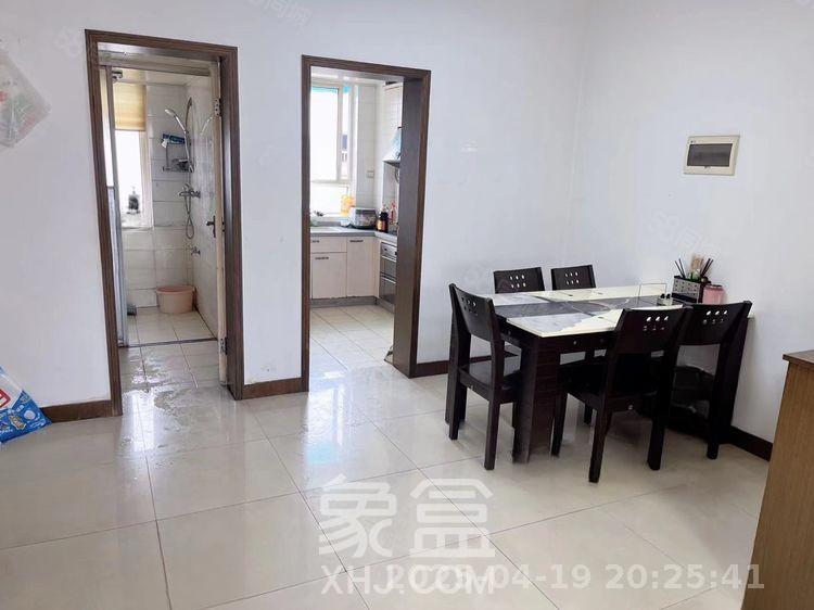 政华嘉园 3室2厅2卫 2900.0元/月 政华嘉园 3室2厅2卫 2900.0元/月室内图