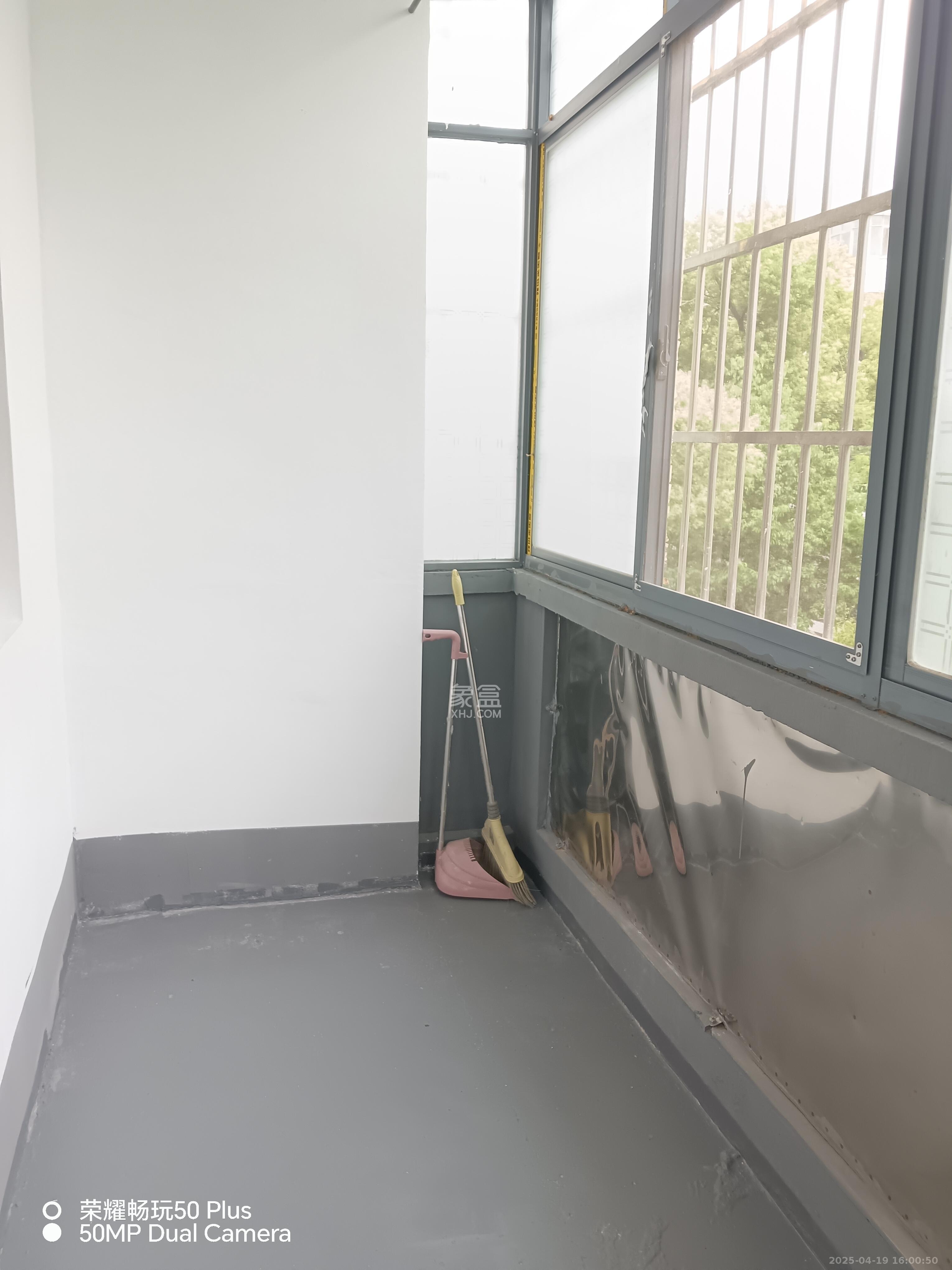 识字里社区 2室1厅1卫 1800.0元/月 识字里社区 2室1厅1卫 1800.0元/月室内图