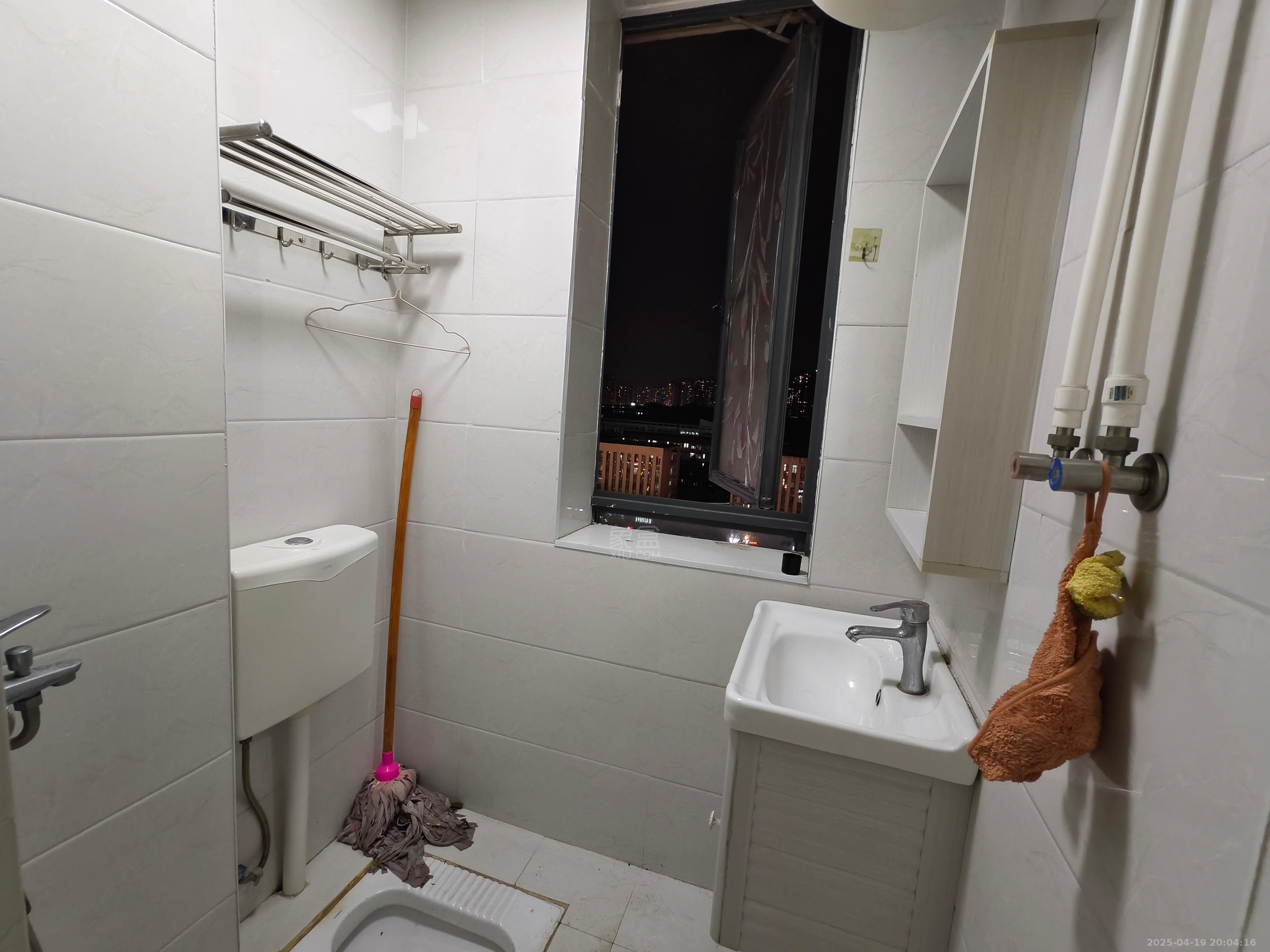 文艺复兴(未来城) 1室1厅1卫 900.0元/月 文艺复兴(未来城) 1室1厅1卫 900.0元/月室内图