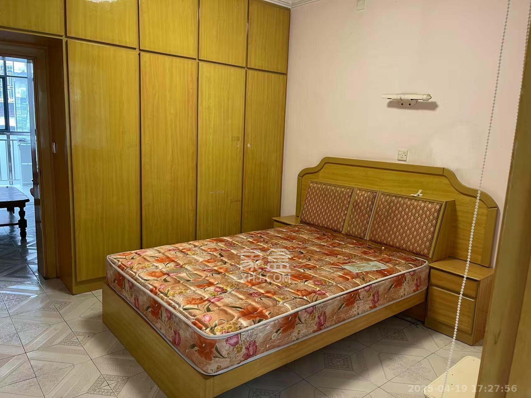 静宜园小区  3室2厅1卫    2600.0元/月 静宜园小区  3室2厅1卫    2600.0元/月室内图