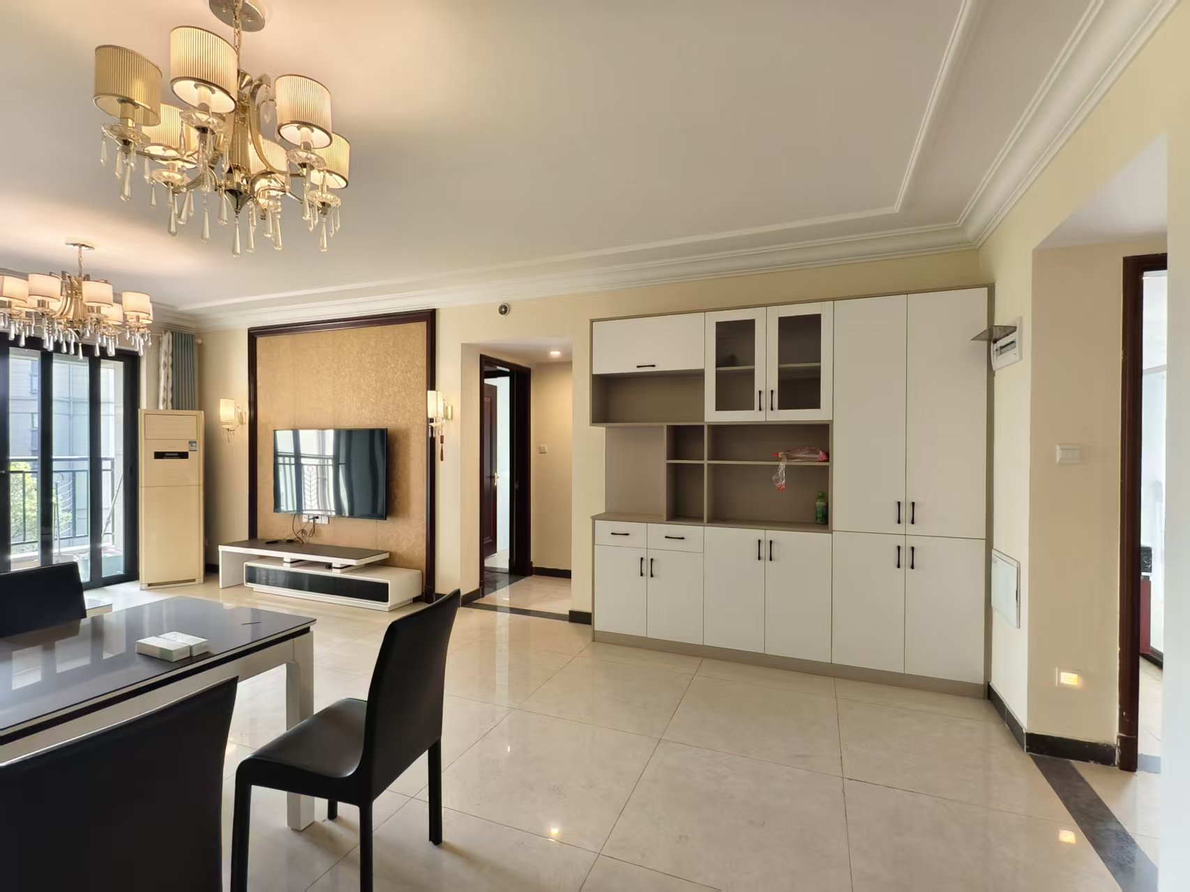 恒大华府 3室2厅2卫 68.8万 恒大华府 3室2厅2卫 68.8万室内图