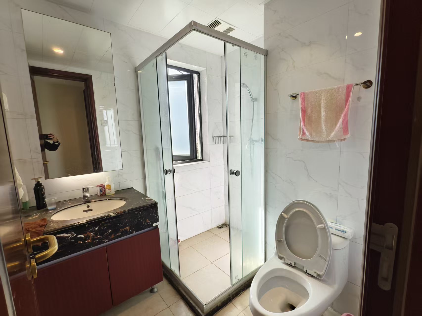 恒大华府 3室2厅2卫 68.8万 恒大华府 3室2厅2卫 68.8万室内图