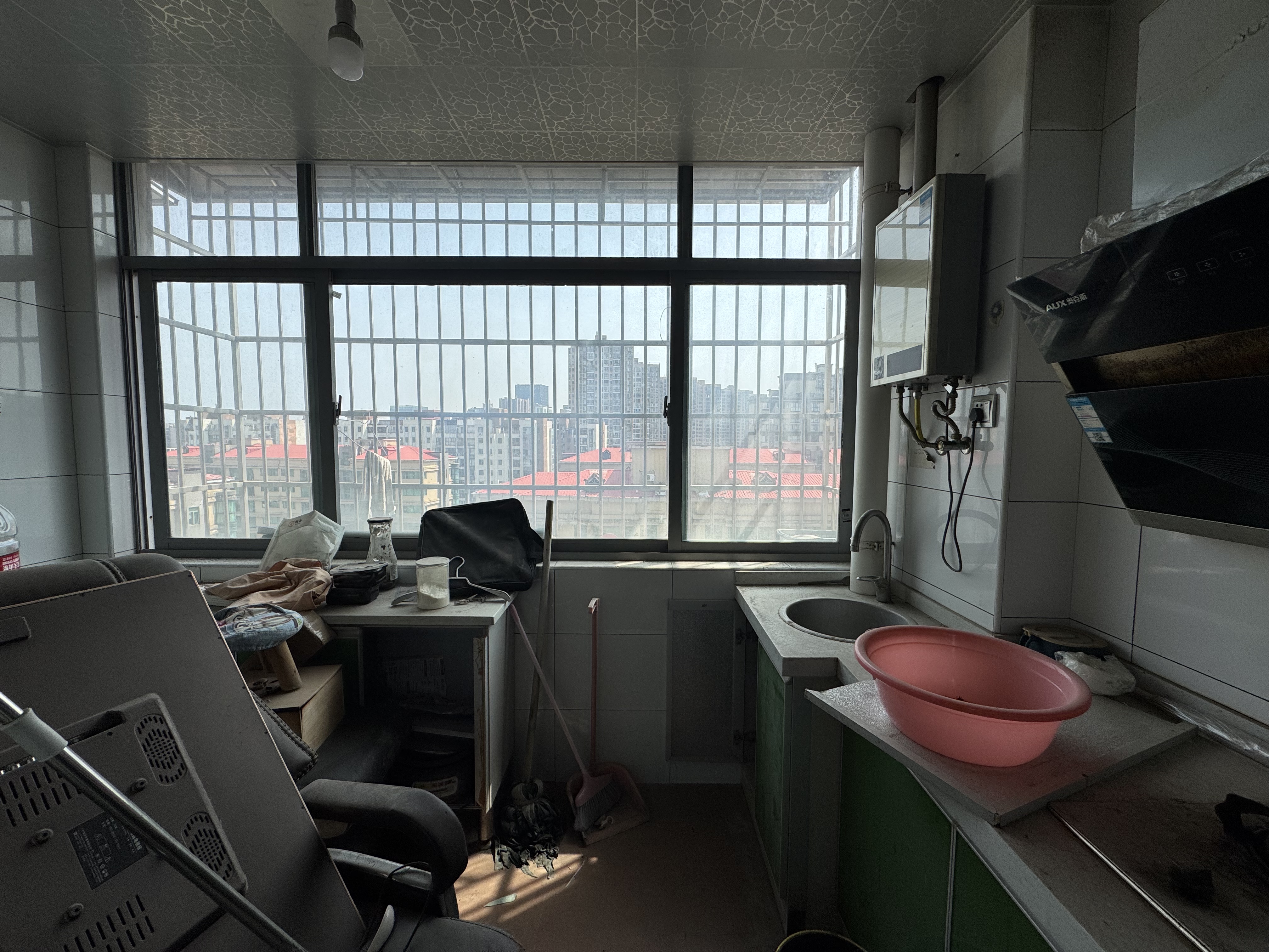 庐山春天大厦(和一宾馆)  1室1厅1卫    16.8万 庐山春天大厦(和一宾馆)  1室1厅1卫    16.8万室内图