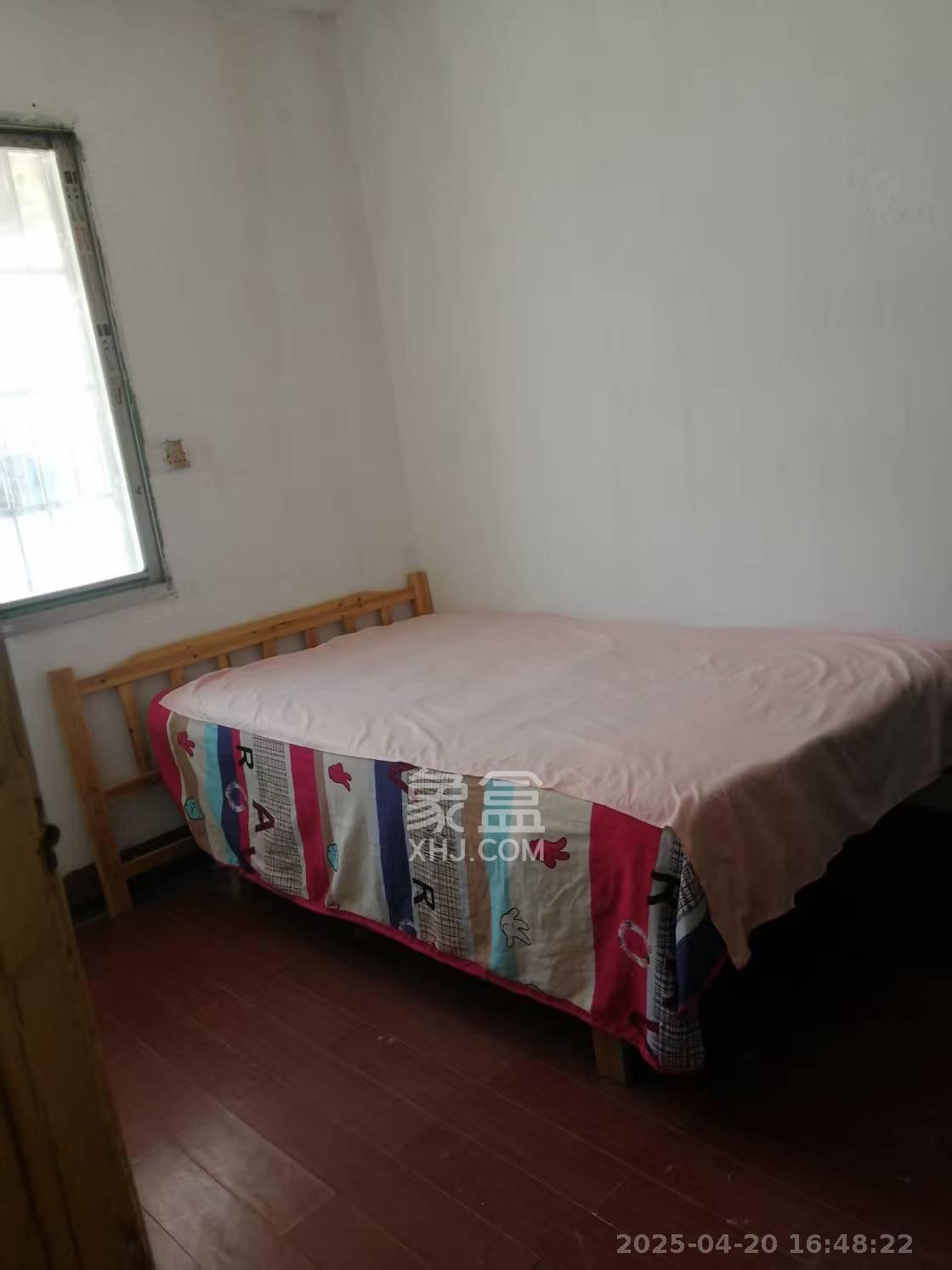 蒸菜街小区  3室1厅1卫   1300.00元/月室内图