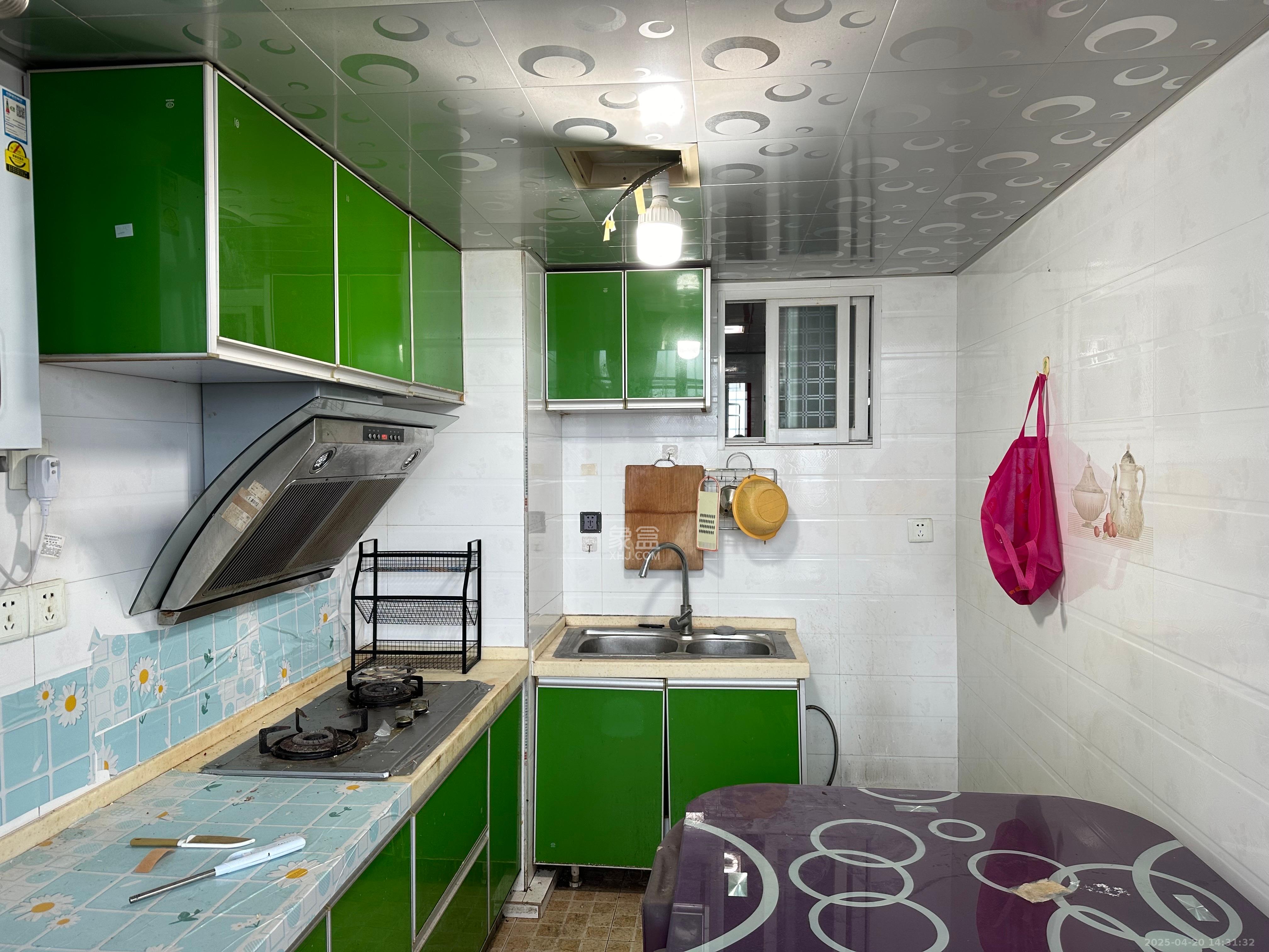 香颂国际 2室1厅1卫 1000.0元/月 香颂国际 2室1厅1卫 1000.0元/月室内图