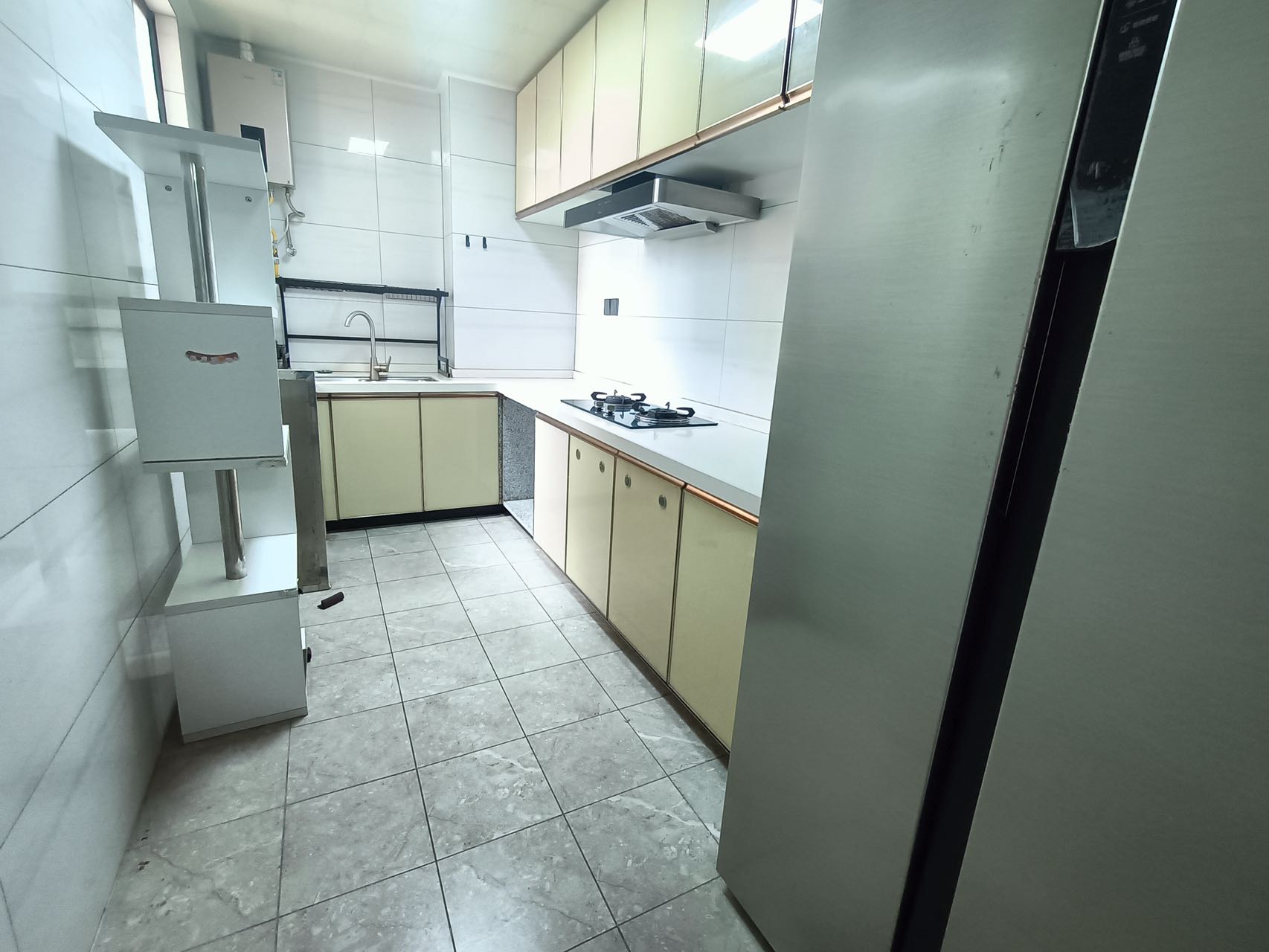 绿地城逸园 3室2厅2卫 138.0万 绿地城逸园 3室2厅2卫 138.0万客厅