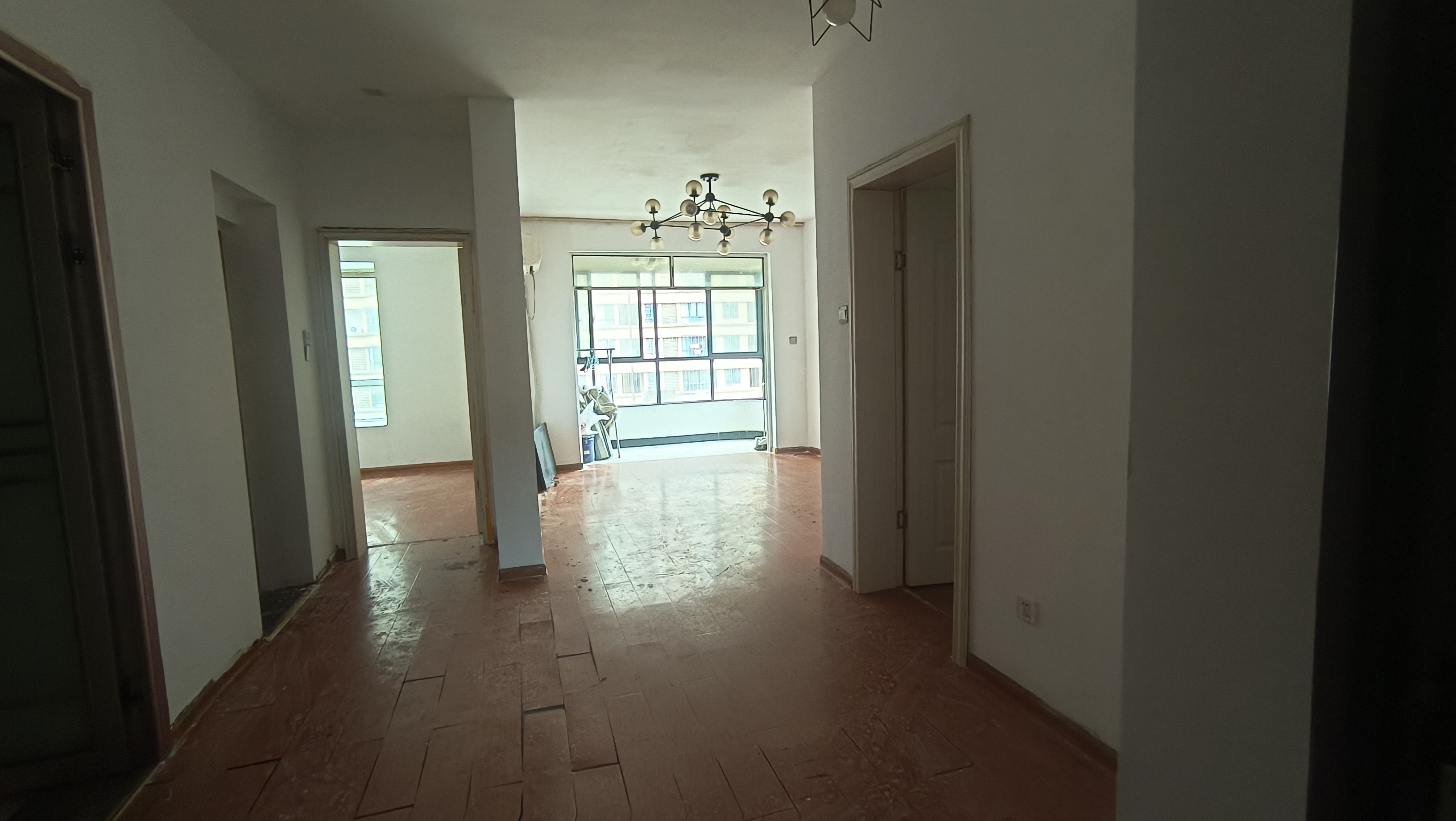 五矿万境水岸一期(万境水岸嘉苑) 2室2厅2卫 2400.0元/月 五矿万境水岸一期(万境水岸嘉苑) 2室2厅2卫 2400.0元/月户型图