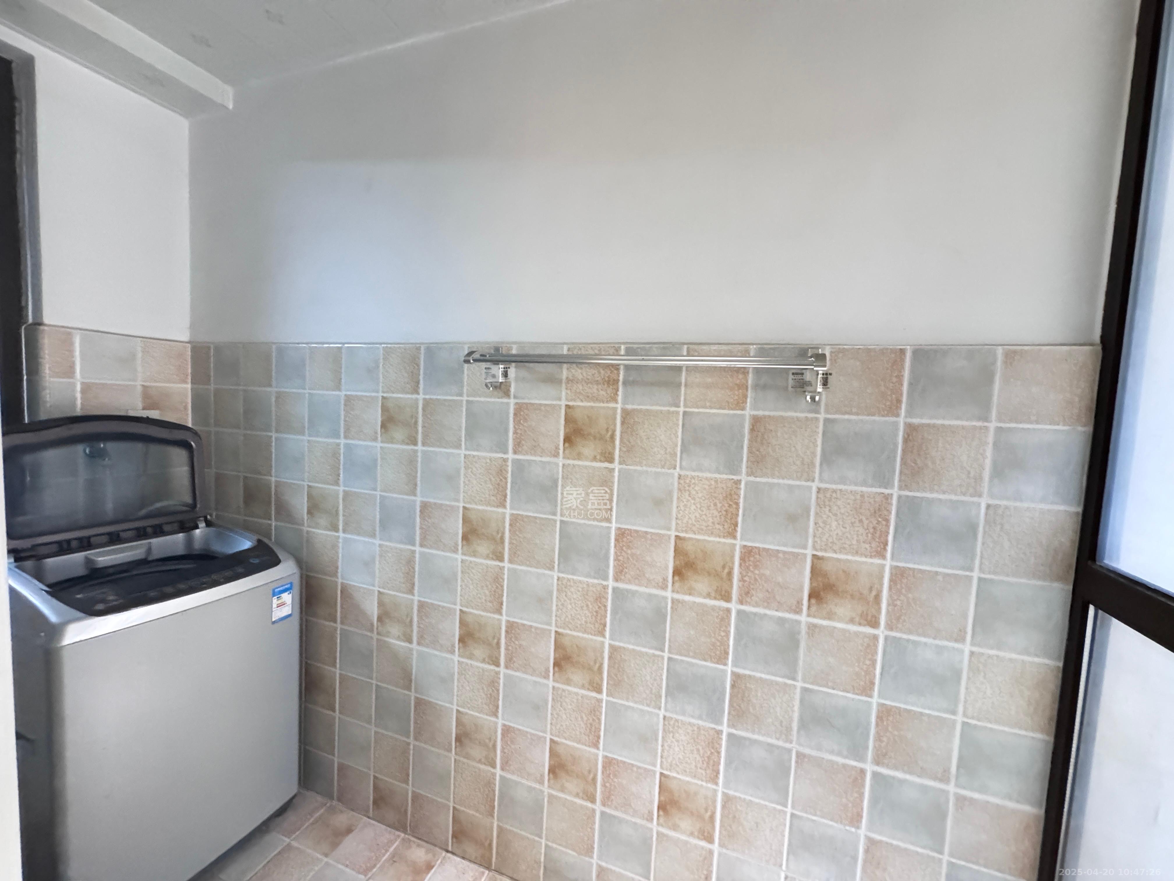 南山雍江汇(滨江国际新城) 3室2厅1卫 3000.0元/月 南山雍江汇(滨江国际新城) 3室2厅1卫 3000.0元/月室内图