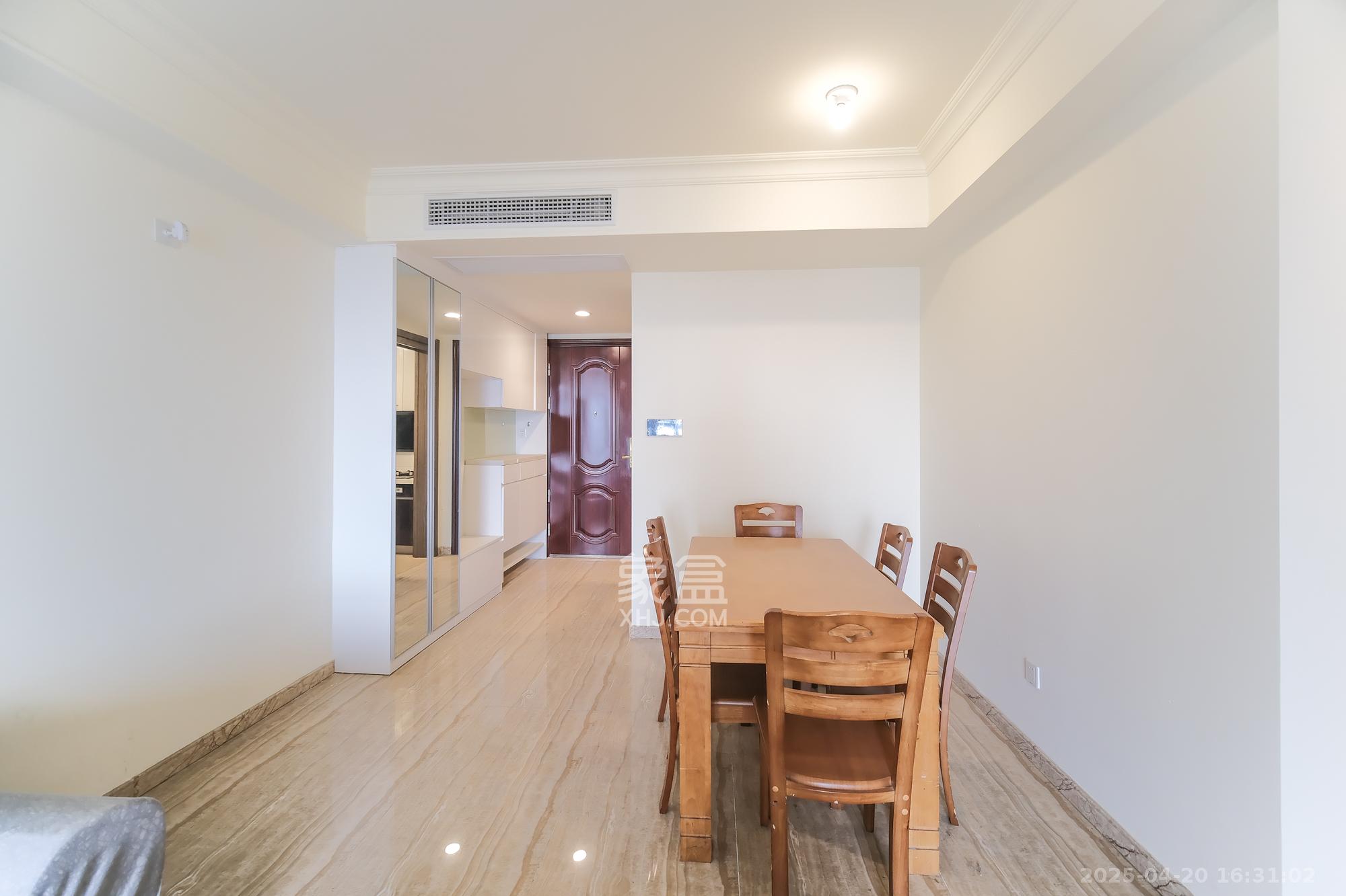 碧桂园翘楚棠 3室1厅1卫 95.0万 碧桂园翘楚棠 3室1厅1卫 95.0万客厅