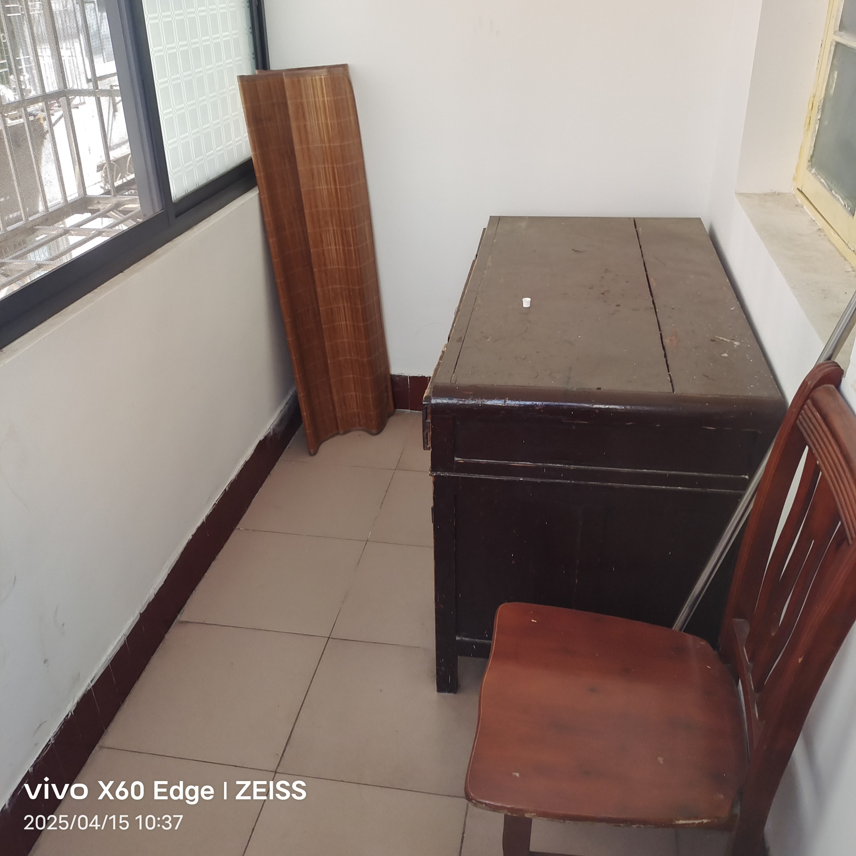 环城南路散盘 2室1厅1卫 550.0元/月 环城南路散盘 2室1厅1卫 550.0元/月室内图