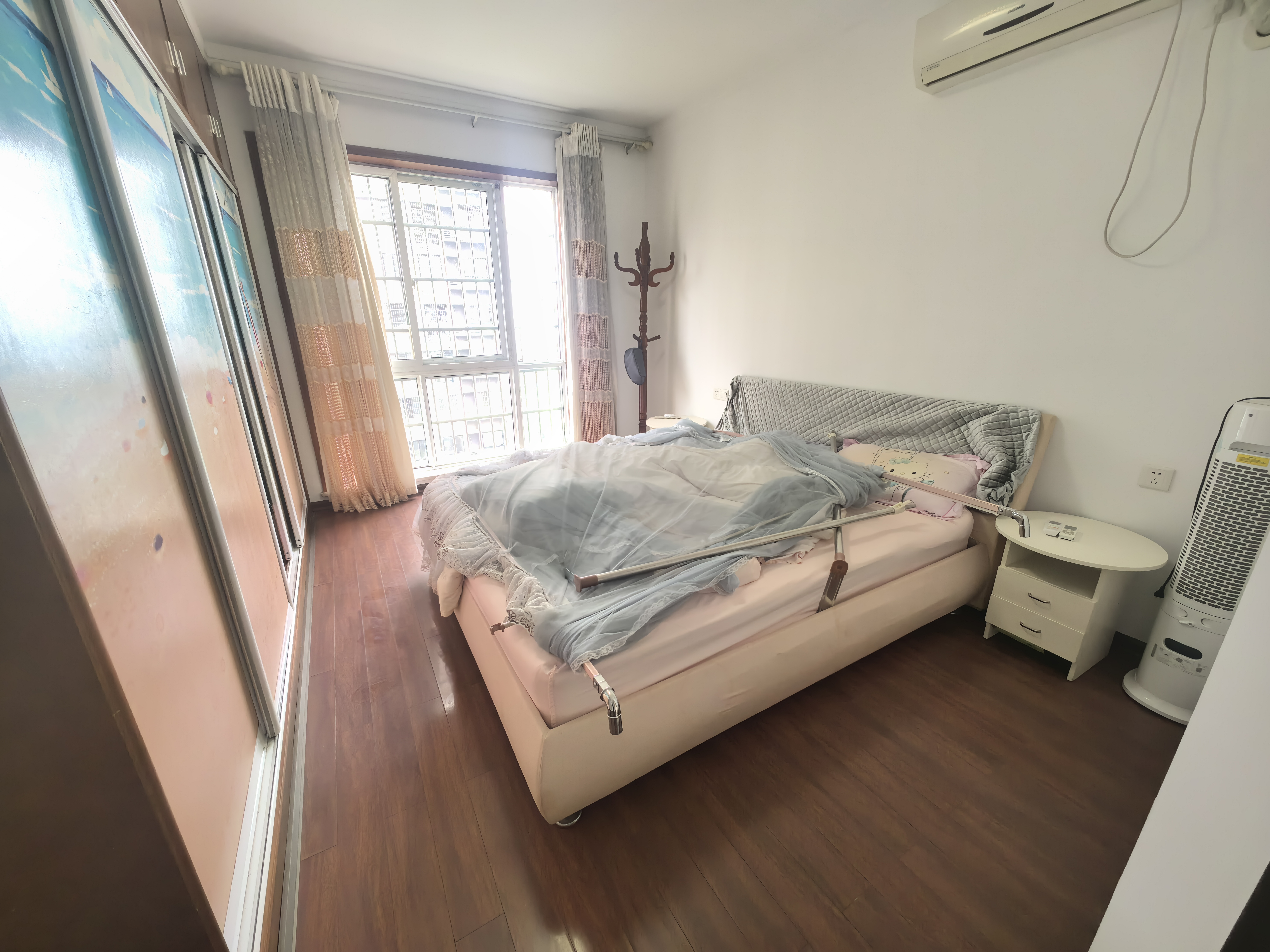 莱茵小镇  4室2厅2卫    45.0万 莱茵小镇  4室2厅2卫    45.0万室内图