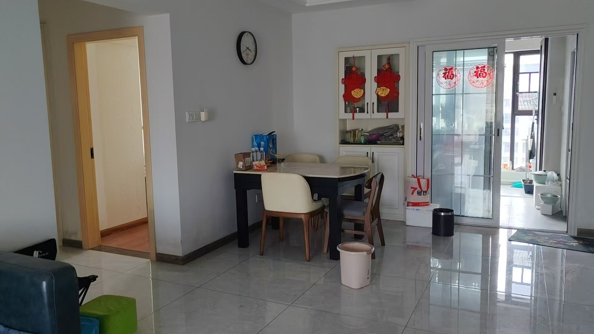 翡翠公园(北大资源) 4室2厅2卫 63.80万 翡翠公园(北大资源) 4室2厅2卫 63.80万室内图