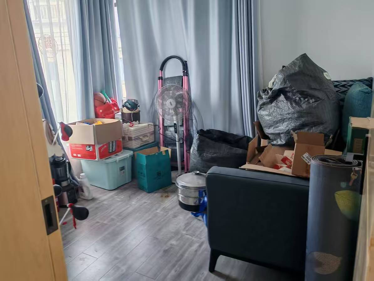 翡翠公园(北大资源) 4室2厅2卫 63.80万 翡翠公园(北大资源) 4室2厅2卫 63.80万室内图