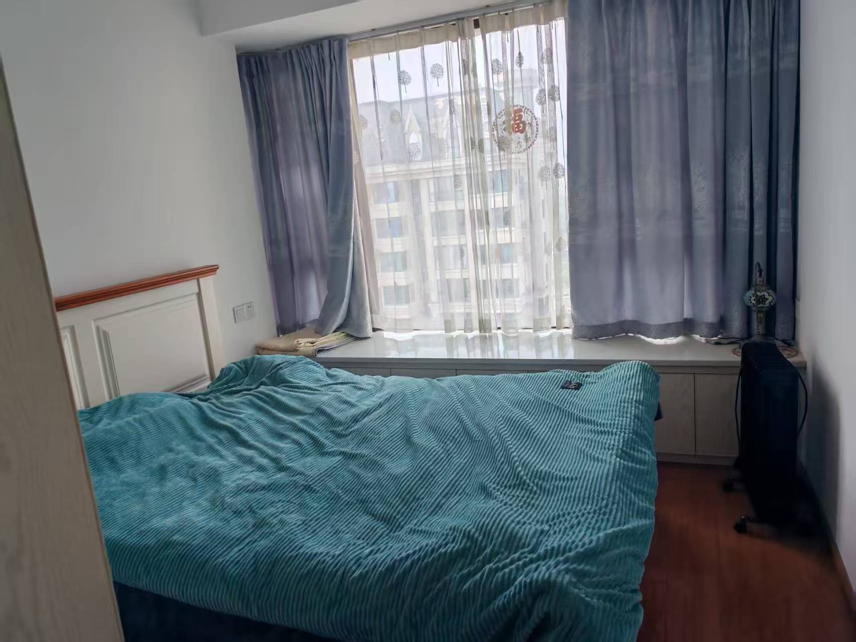 翡翠公园(北大资源) 4室2厅2卫 63.80万 翡翠公园(北大资源) 4室2厅2卫 63.80万室内图