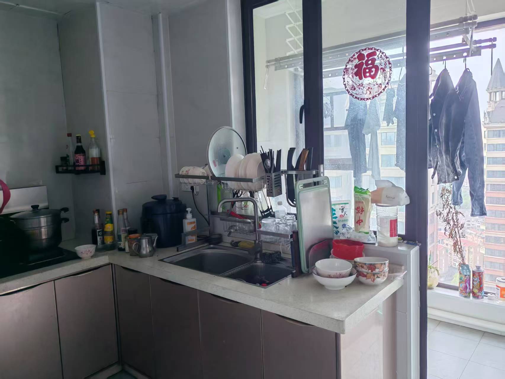 翡翠公园(北大资源) 4室2厅2卫 63.80万 翡翠公园(北大资源) 4室2厅2卫 63.80万室内图