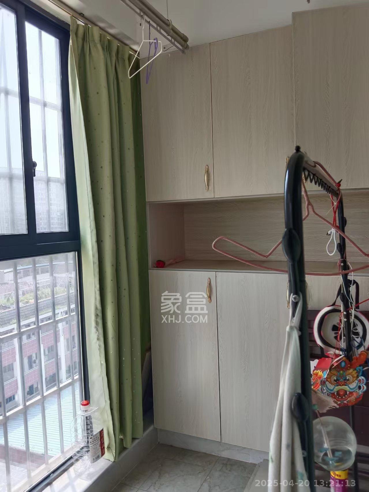 汇景豪庭  2室1厅1卫   2500.00元/月室内图