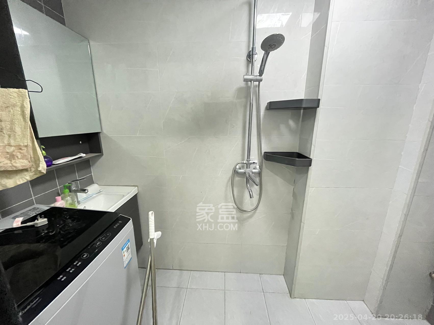 保利麓谷林语I区  1室1厅1卫   1500.00元/月室内图