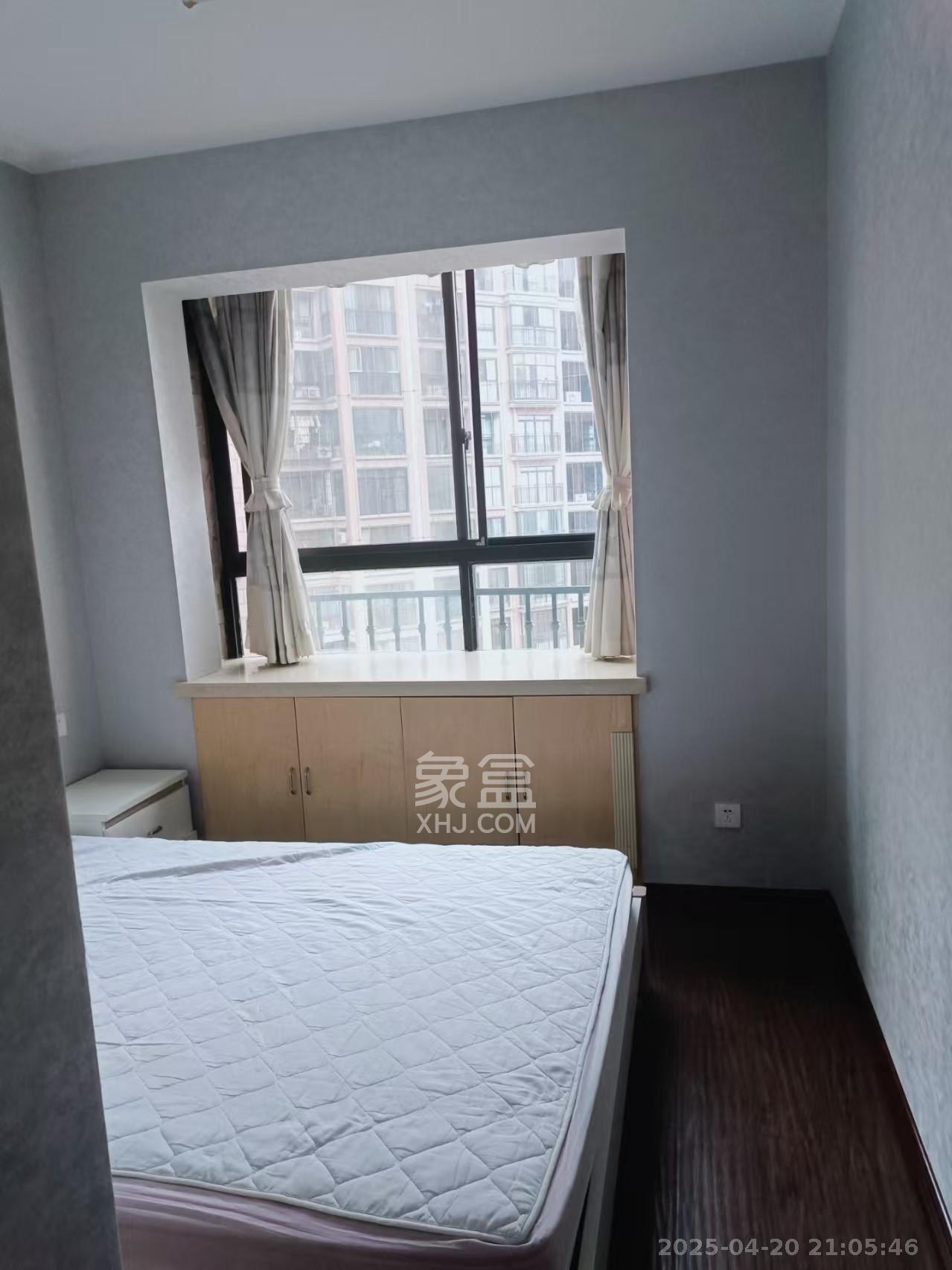 康桥长郡  3室2厅1卫   2400.00元/月室内图