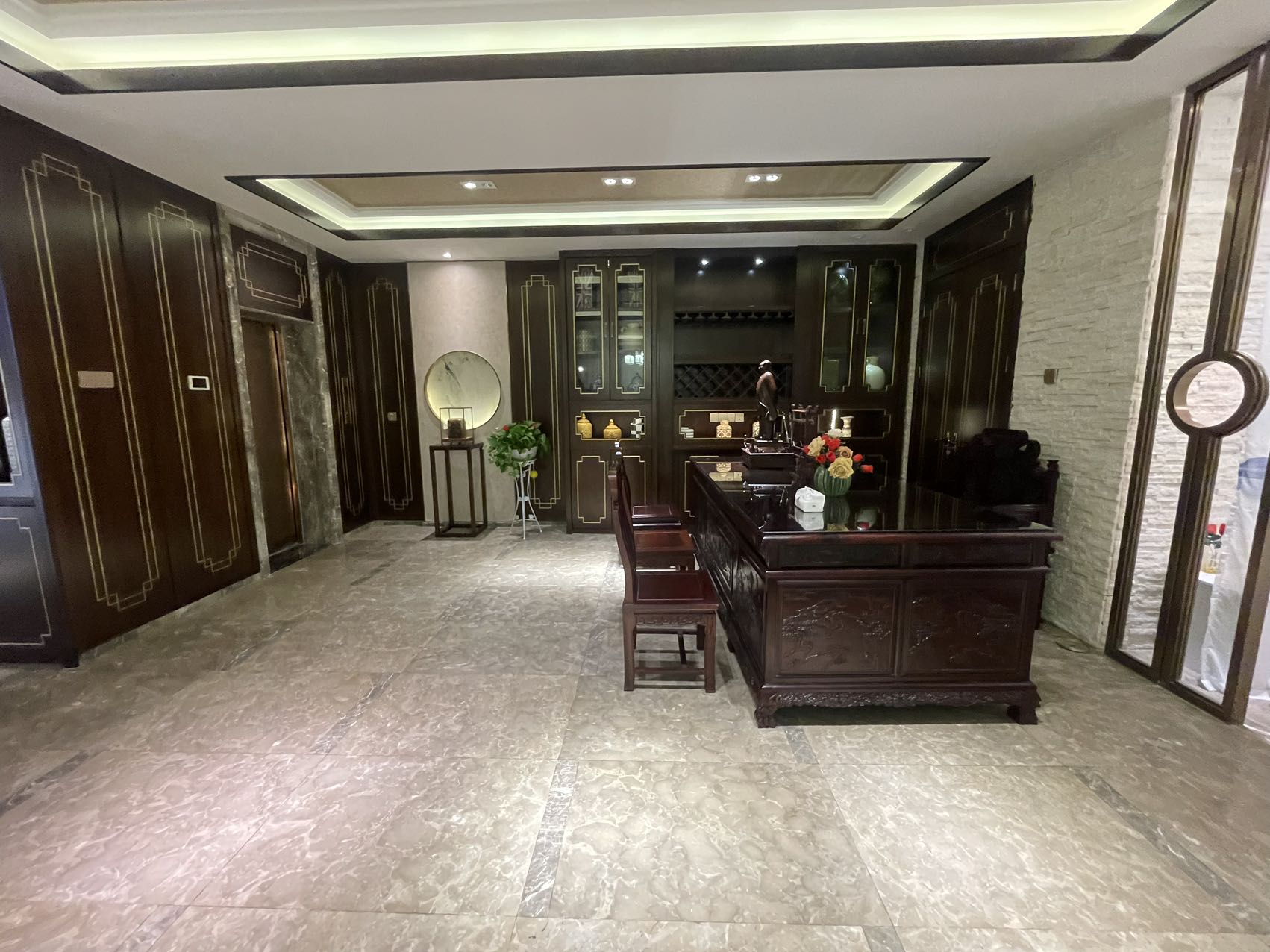 鸿洲江山 10室3厅5卫 40000.0元/月 鸿洲江山 10室3厅5卫 40000.0元/月室内图