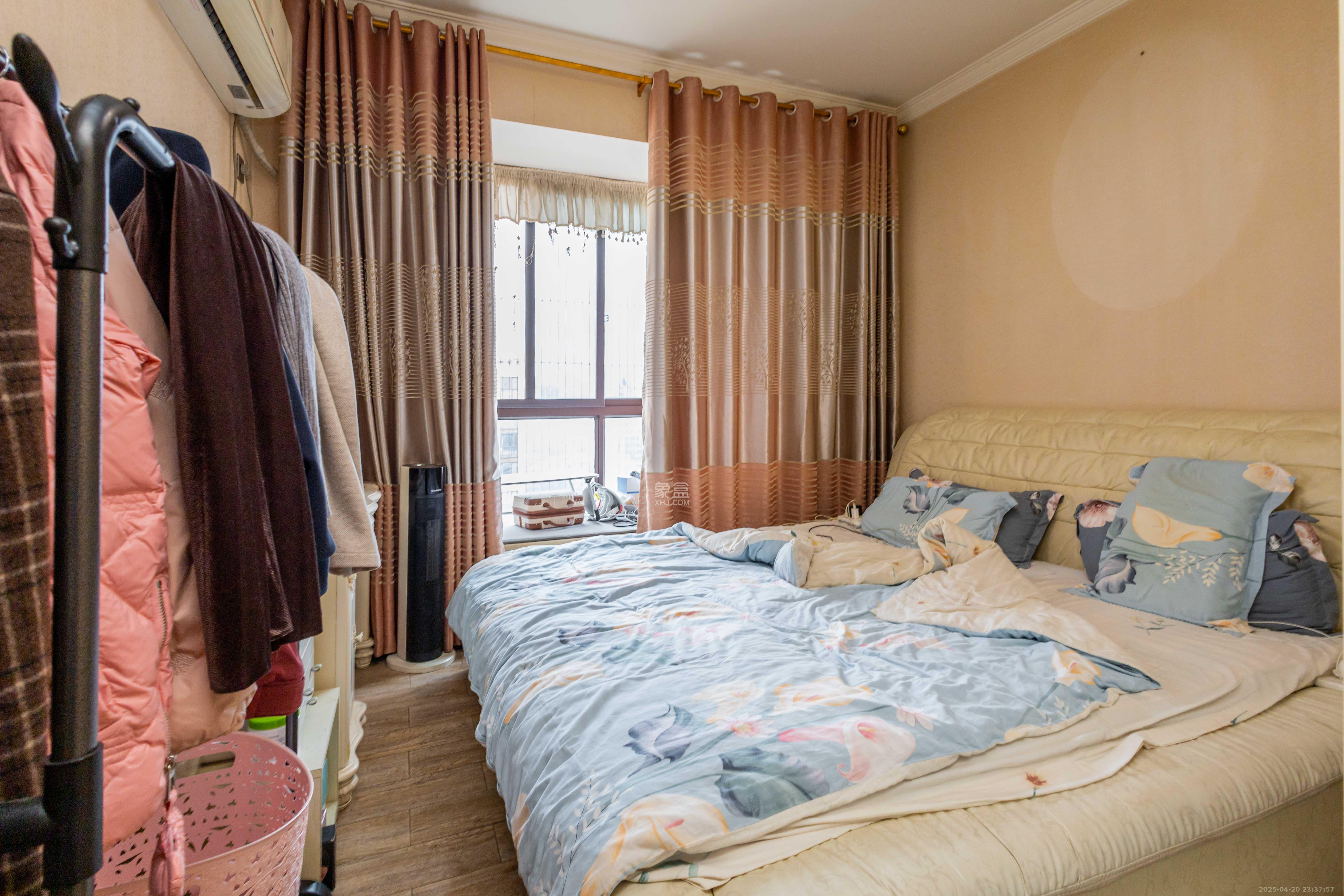 三景华御 2室1厅1卫 48.0万 三景华御 2室1厅1卫 48.0万卧室