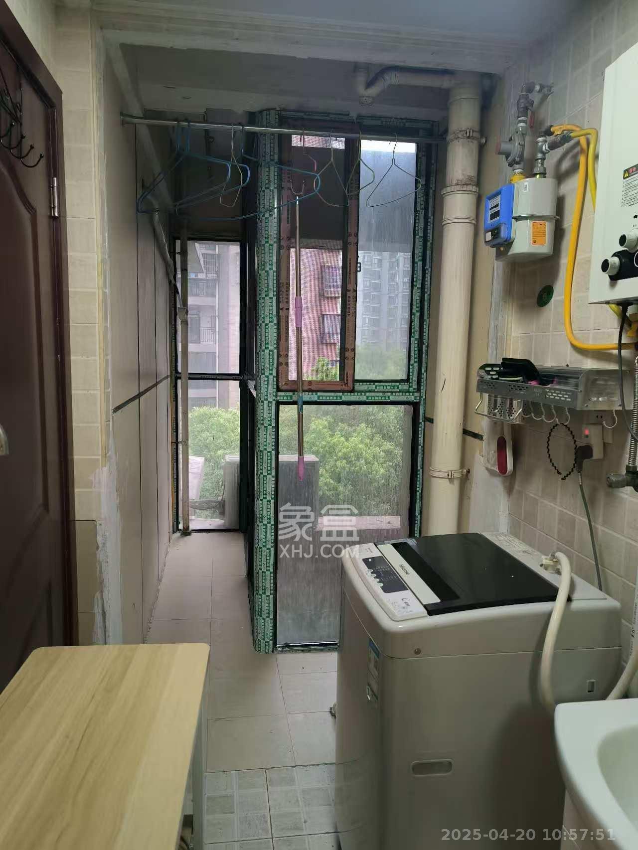 湘水和天下  1室1厅1卫   1500.00元/月室内图