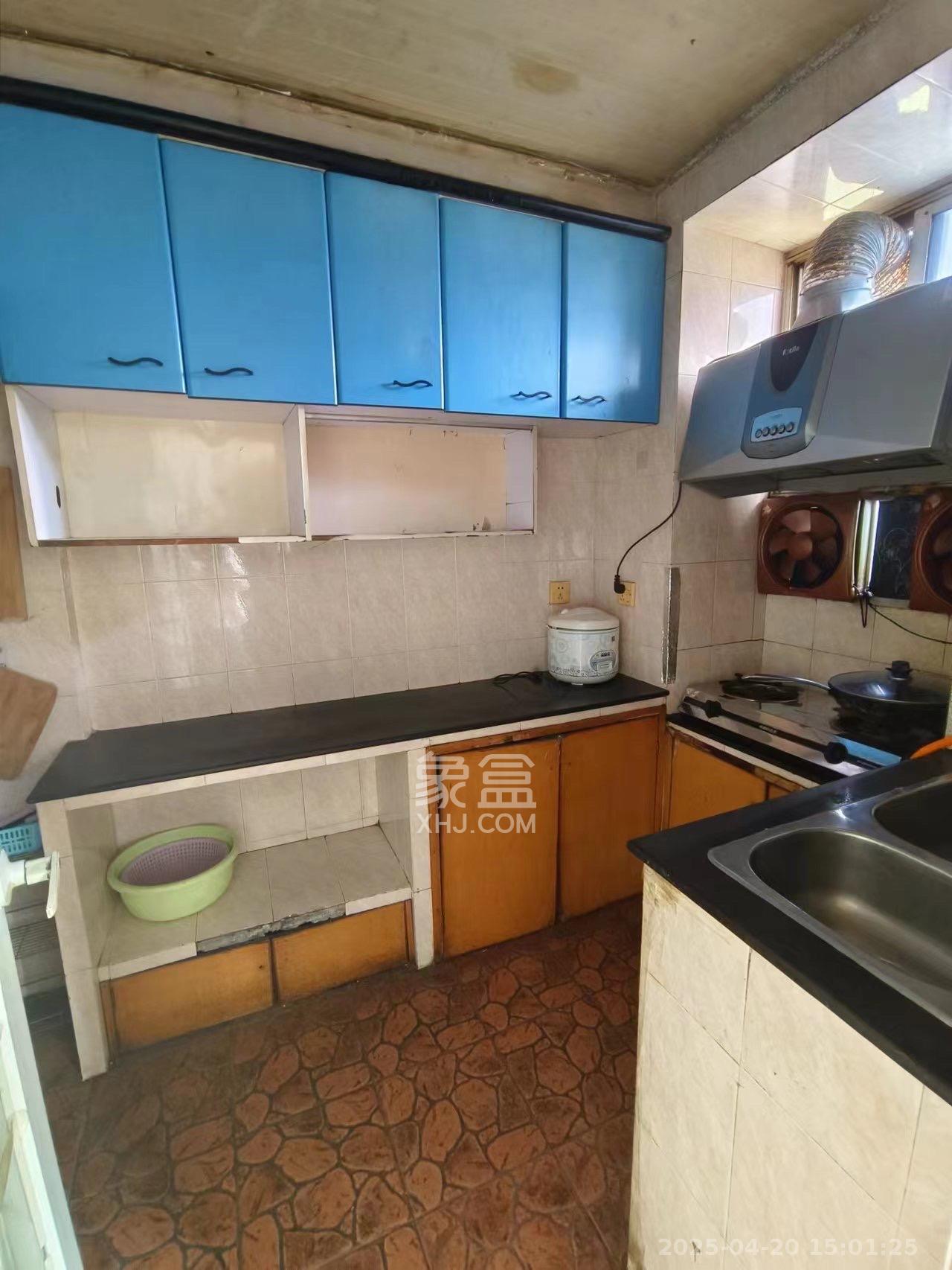 国立投资公司宿舍 2室2厅1卫 1500.0元/月 国立投资公司宿舍 2室2厅1卫 1500.0元/月室内图