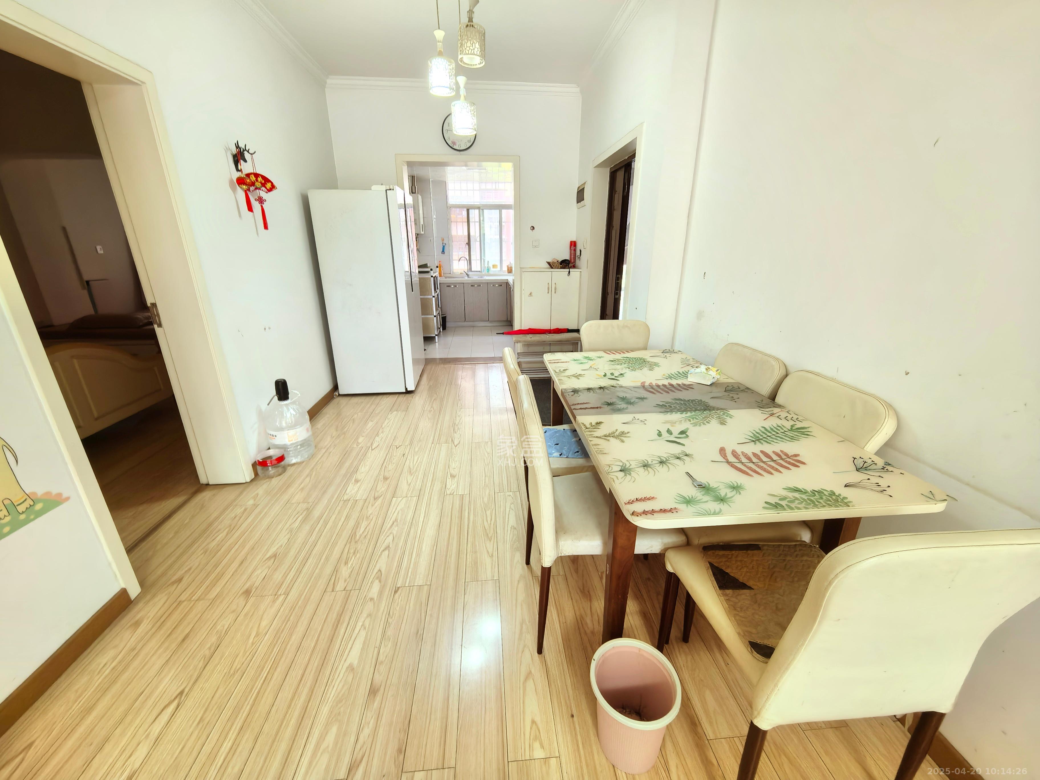 先锋新宇  2室2厅1卫   1800.00元/月室内图