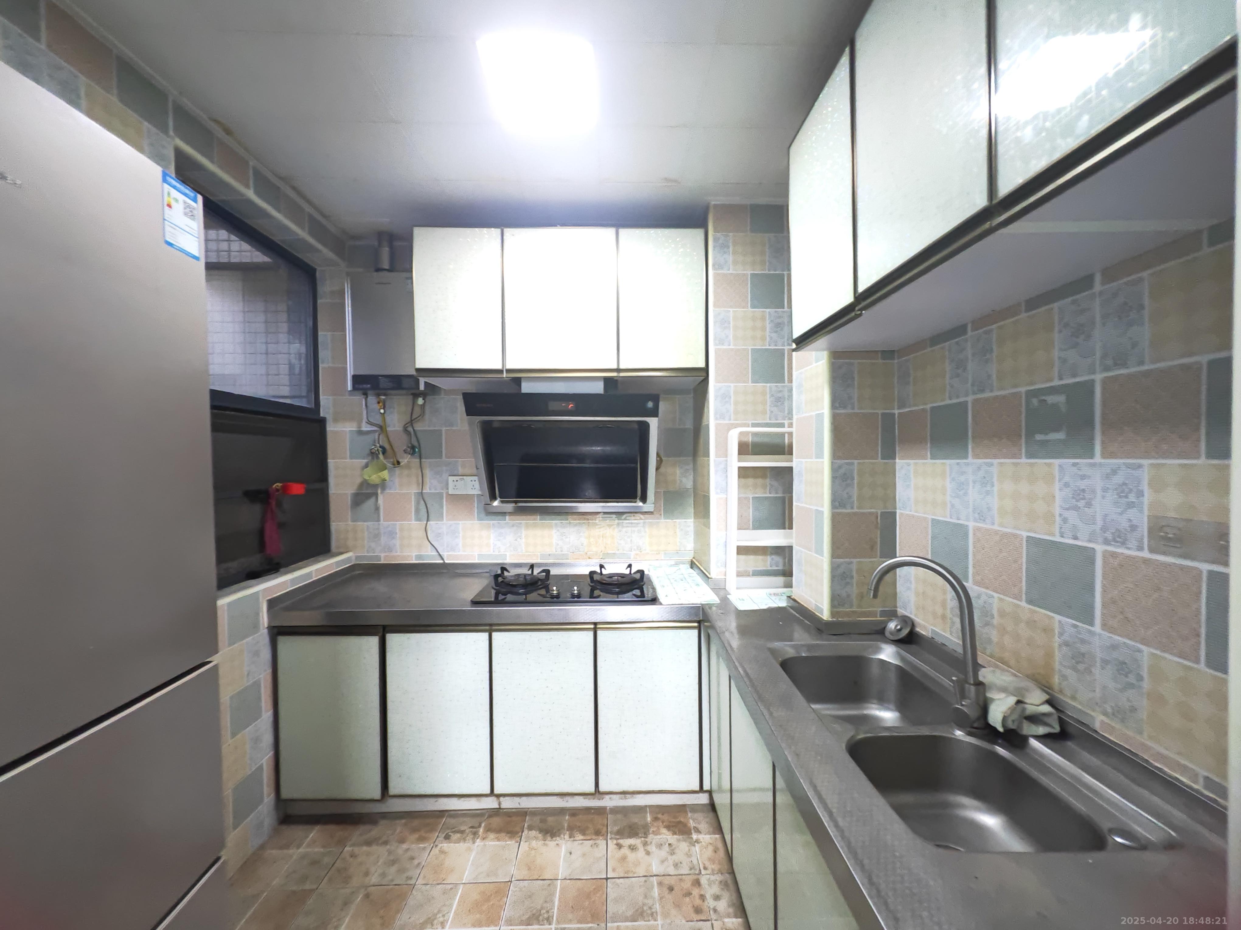 汇一城(汇壹公馆) 2室1厅0卫 1800.0元/月 汇一城(汇壹公馆) 2室1厅0卫 1800.0元/月室内图