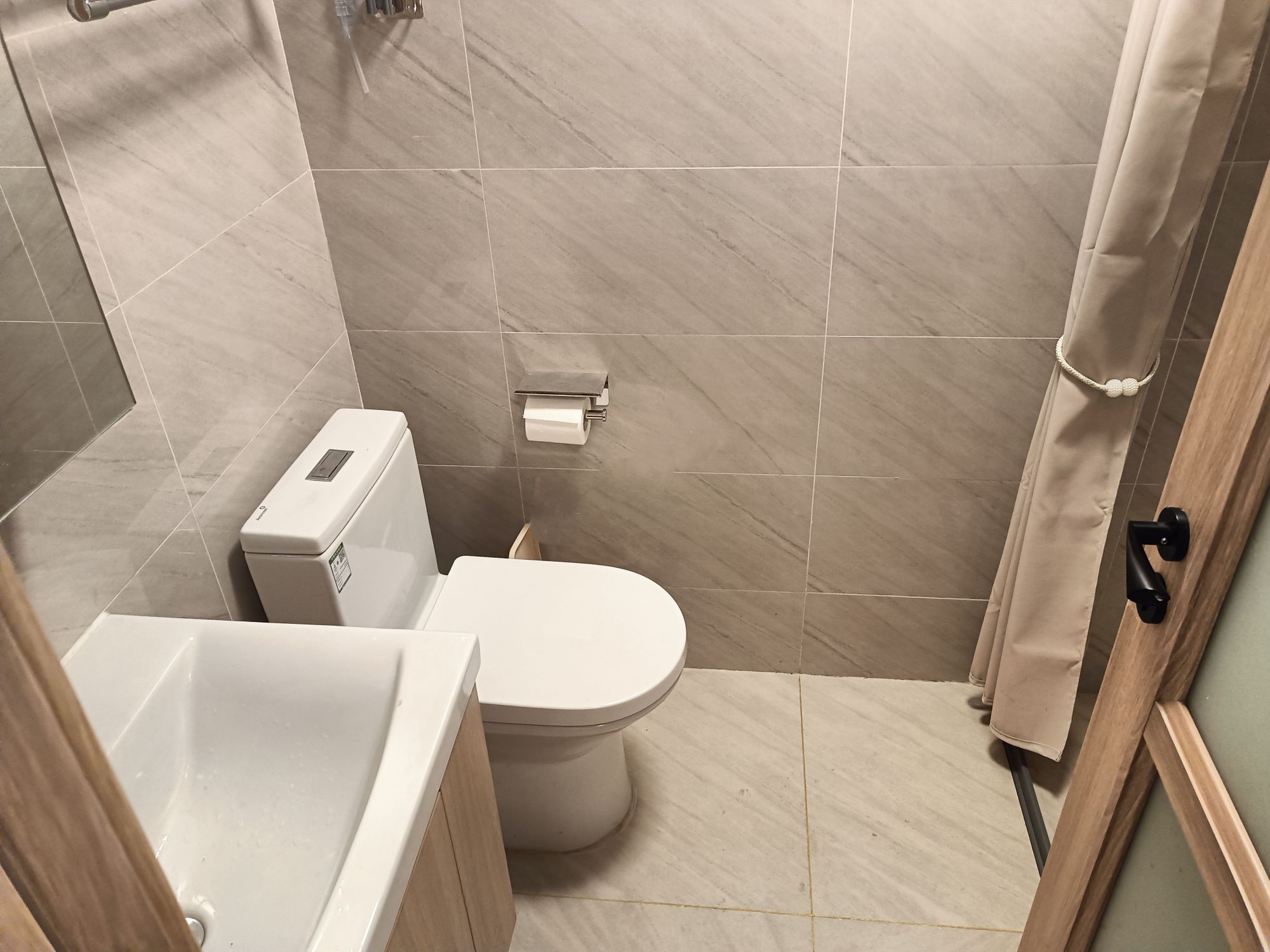 碧桂园衡州盛世 1室1厅1卫 1400.0元/月 碧桂园衡州盛世 1室1厅1卫 1400.0元/月室内图