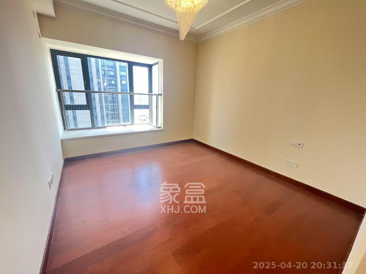 恒大翡翠华庭  2室2厅1卫   2500.00元/月室内图