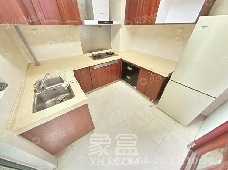 恒大翡翠华庭  3室2厅1卫   2200.00元/月室内图