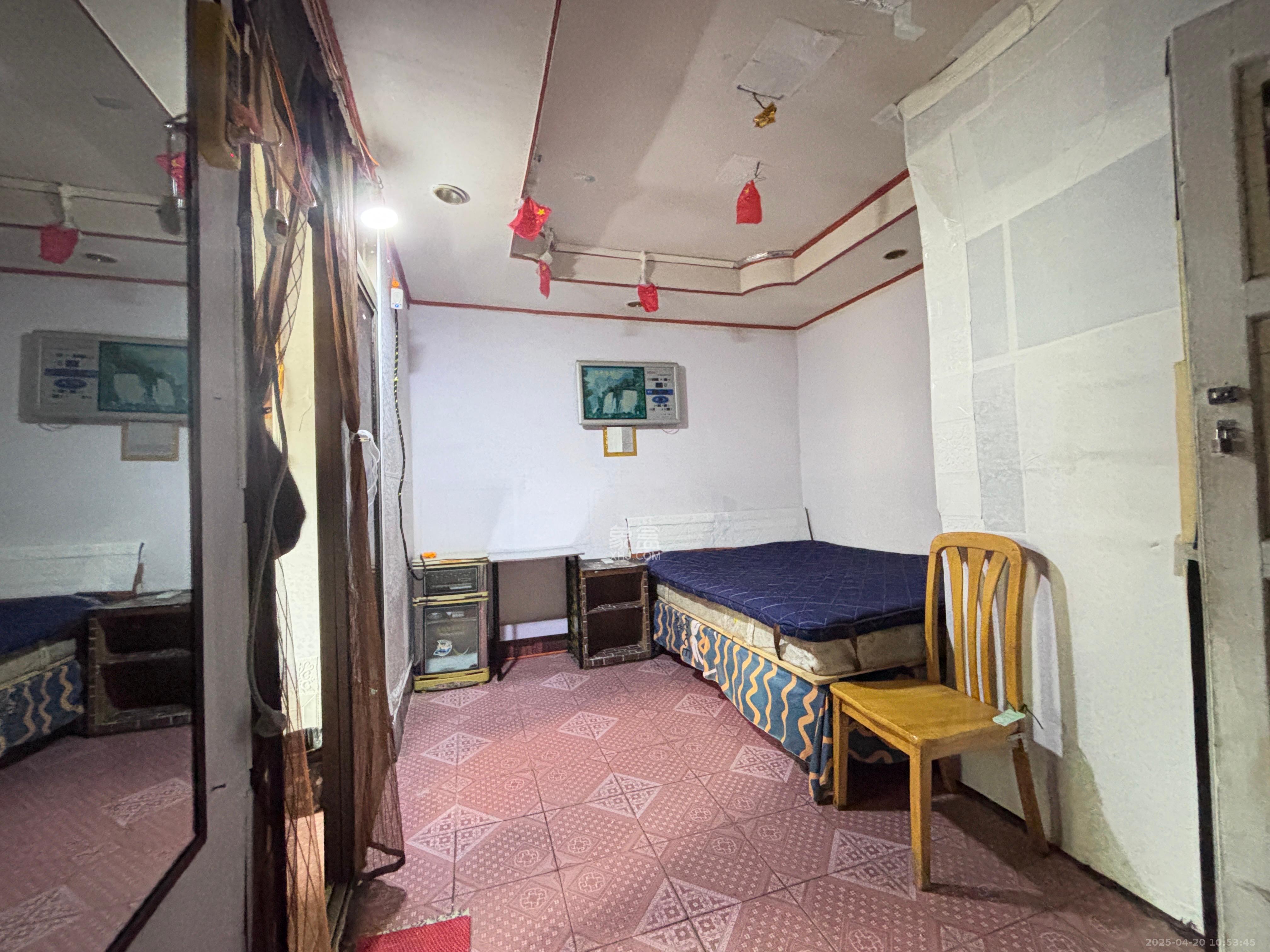 下碧湘街小区  1室1厅1卫   750.00元/月