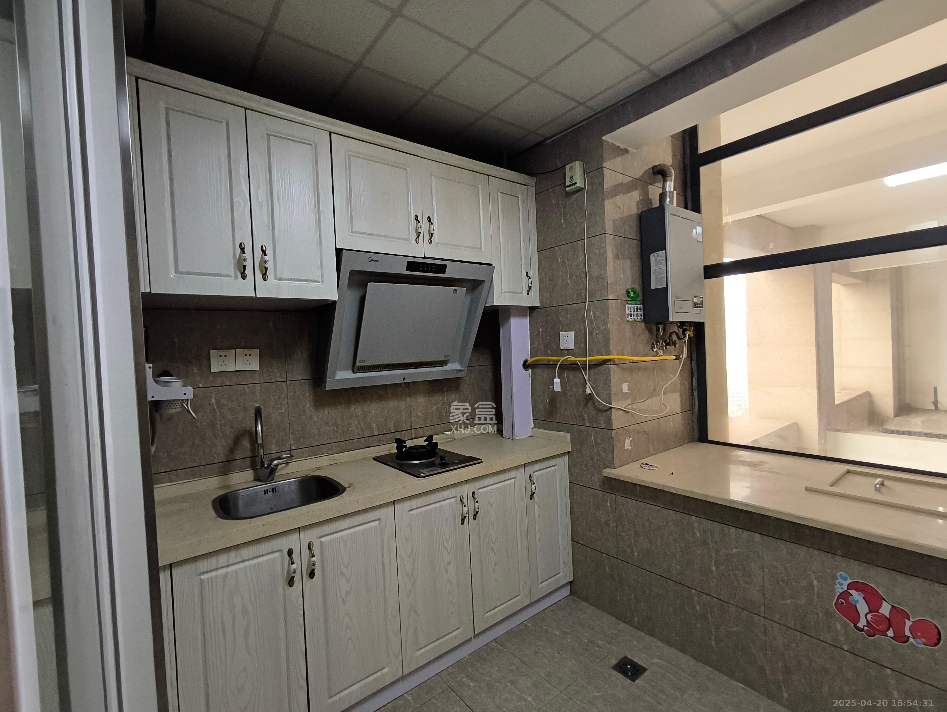 蓝湾国际广场 1室1厅1卫 1800.0元/月 蓝湾国际广场 1室1厅1卫 1800.0元/月室内图