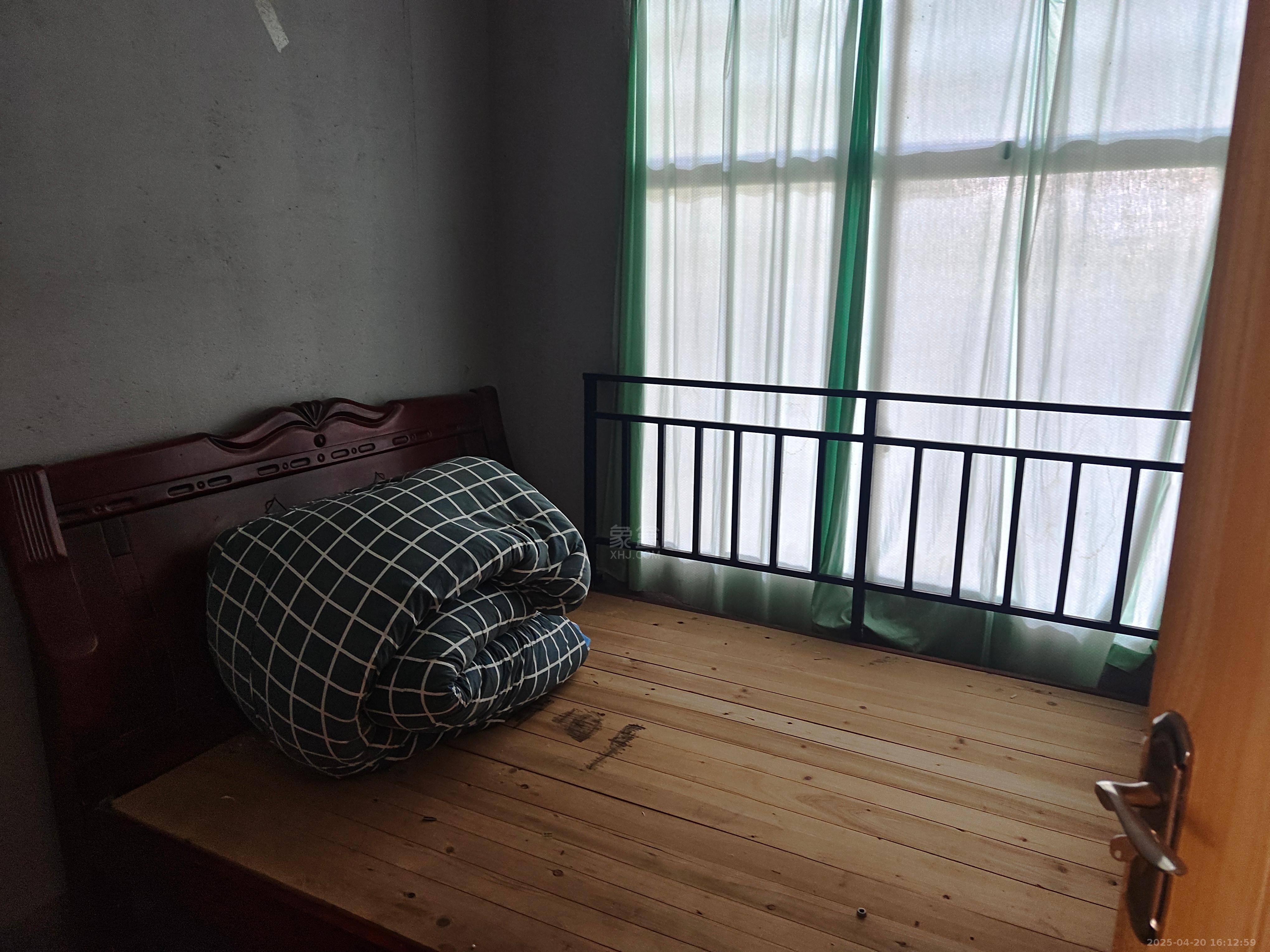 佳兆业金域天下二期 3室0厅0卫 1400.0元/月 佳兆业金域天下二期 3室0厅0卫 1400.0元/月室内图