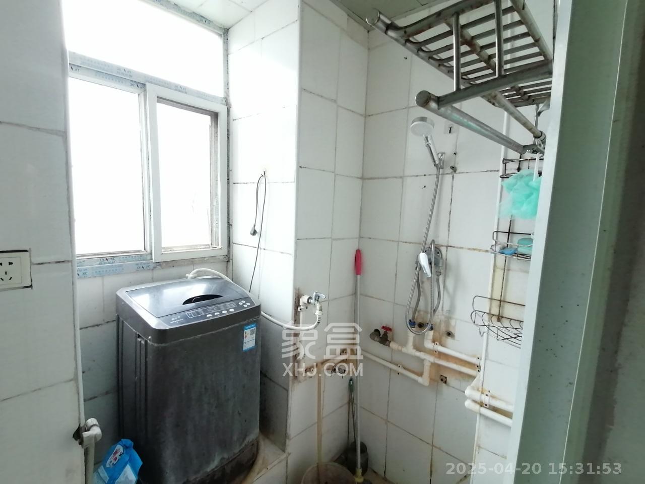 钟馗庙小区 2室1厅1卫 1400.0元/月 钟馗庙小区 2室1厅1卫 1400.0元/月室内图