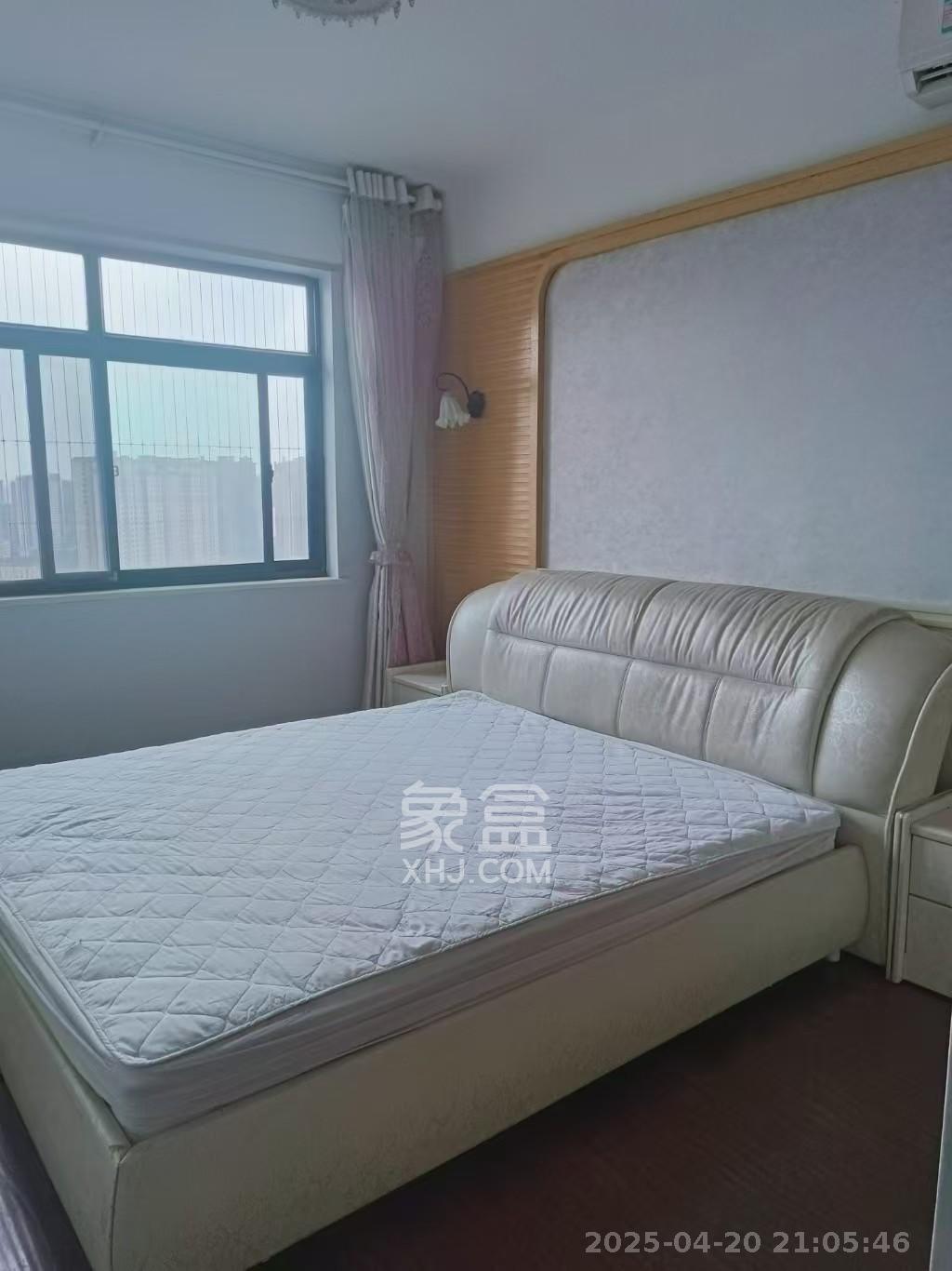 康桥长郡  3室2厅1卫   2400.00元/月室内图