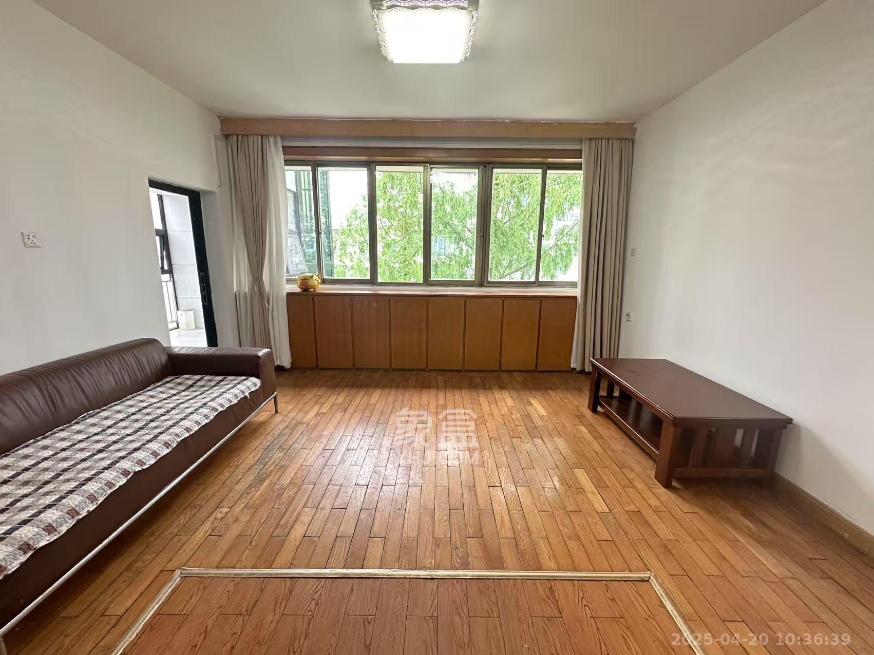 湖南省教育厅西院  3室1厅1卫    3000.0元/月 湖南省教育厅西院  3室1厅1卫    3000.0元/月