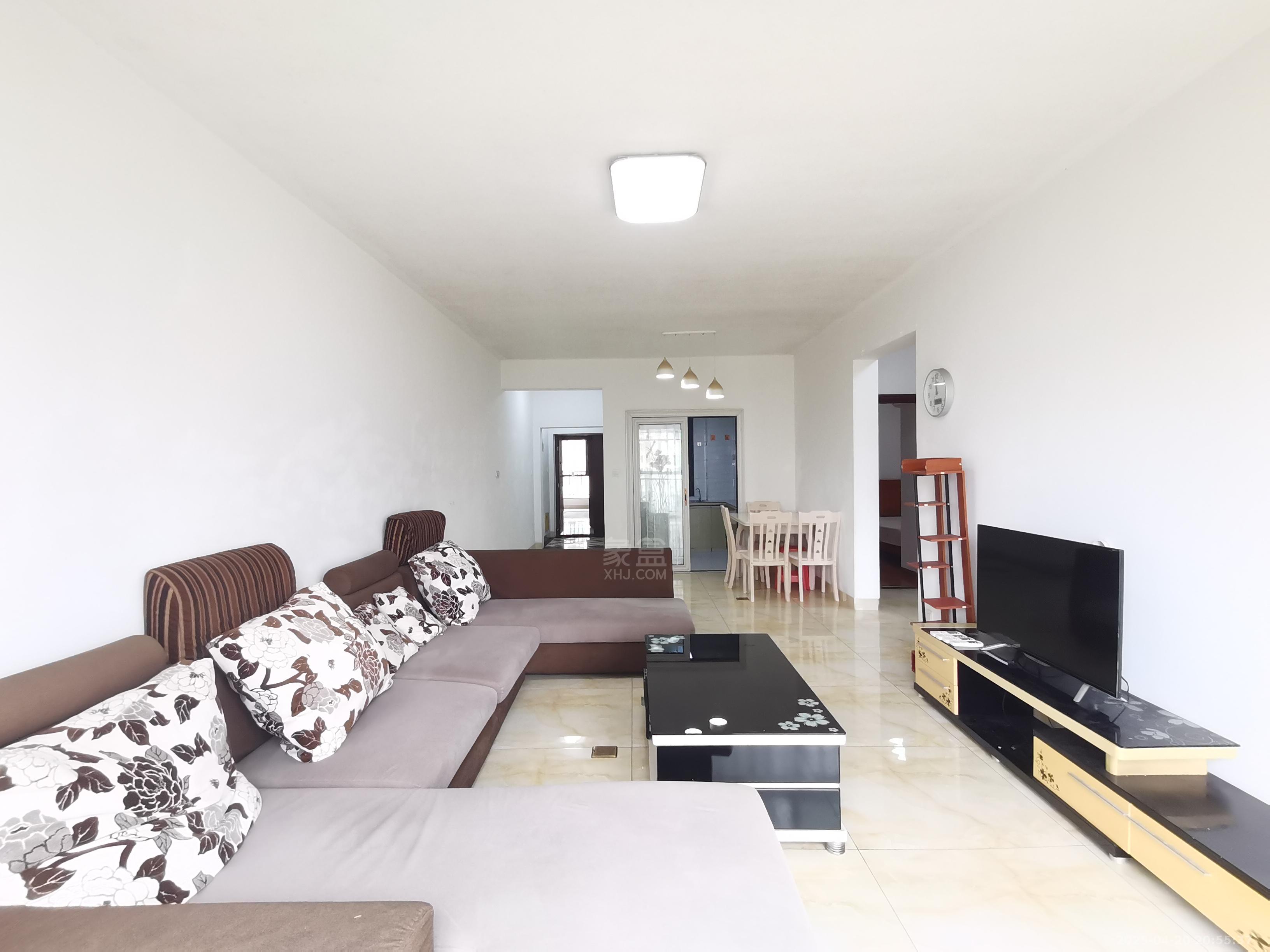 中建御山和苑  3室2厅1卫   1800.00元/月