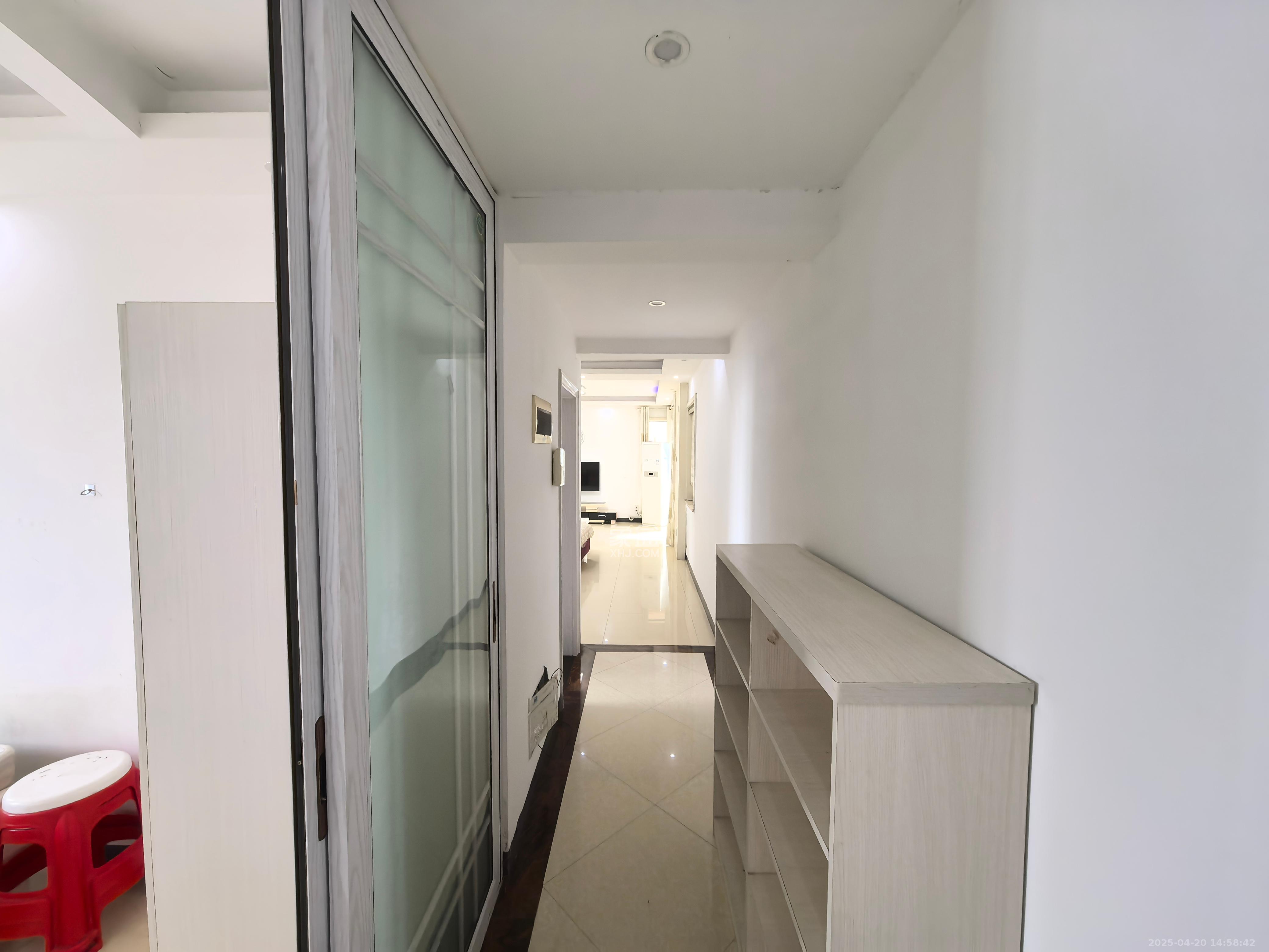 蓝山郡 4室2厅2卫 2500.0元/月 蓝山郡 4室2厅2卫 2500.0元/月室内图