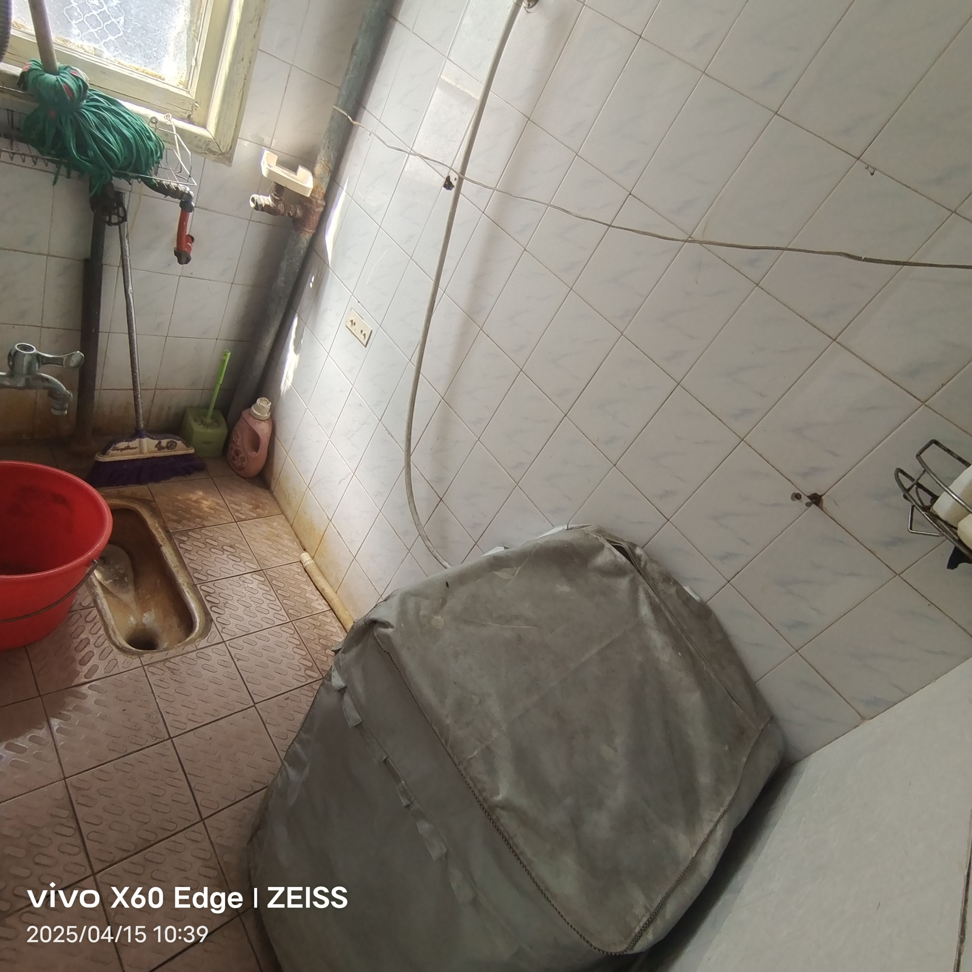 环城南路散盘 2室1厅1卫 550.0元/月 环城南路散盘 2室1厅1卫 550.0元/月室内图