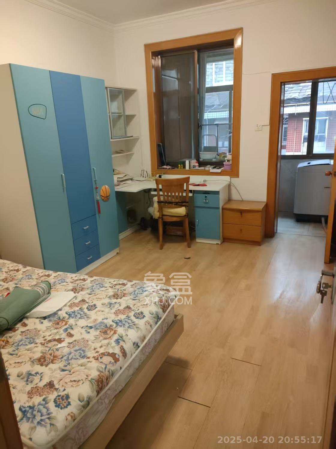 湖南工业贸易学校  2室2厅1卫   1300.00元/月室内图