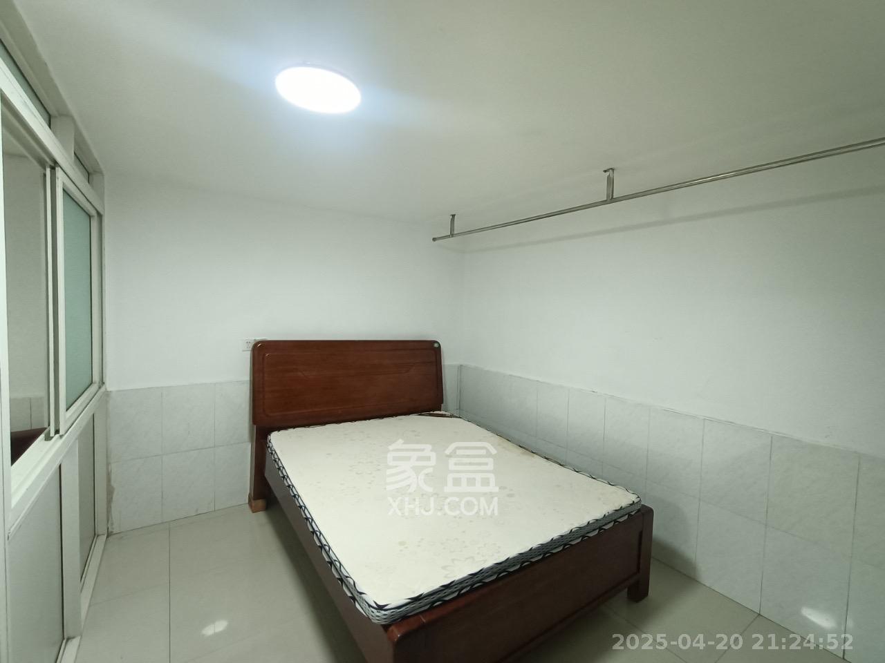 恩瑞麓山名园(龙王港小区) 1室1厅1卫 900.0元/月 恩瑞麓山名园(龙王港小区) 1室1厅1卫 900.0元/月室内图