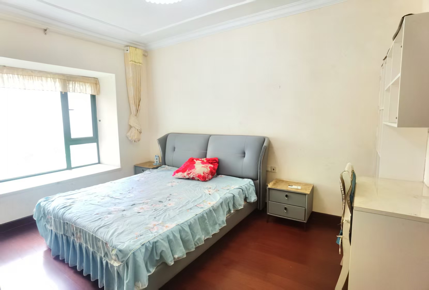 恒大绿洲 3室2厅2卫 1900.0元/月 恒大绿洲 3室2厅2卫 1900.0元/月室内图