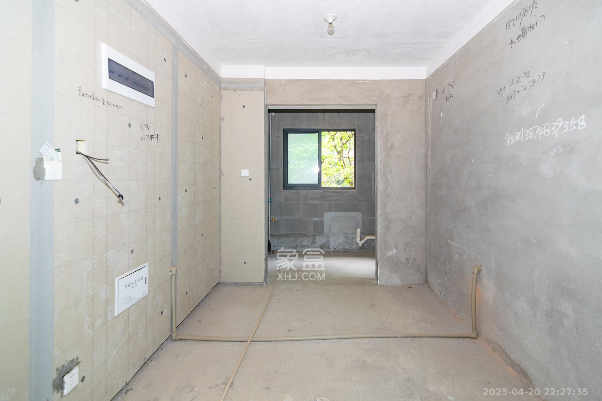 朗诗麓岛 4室2厅2卫 85.0万 朗诗麓岛 4室2厅2卫 85.0万其他