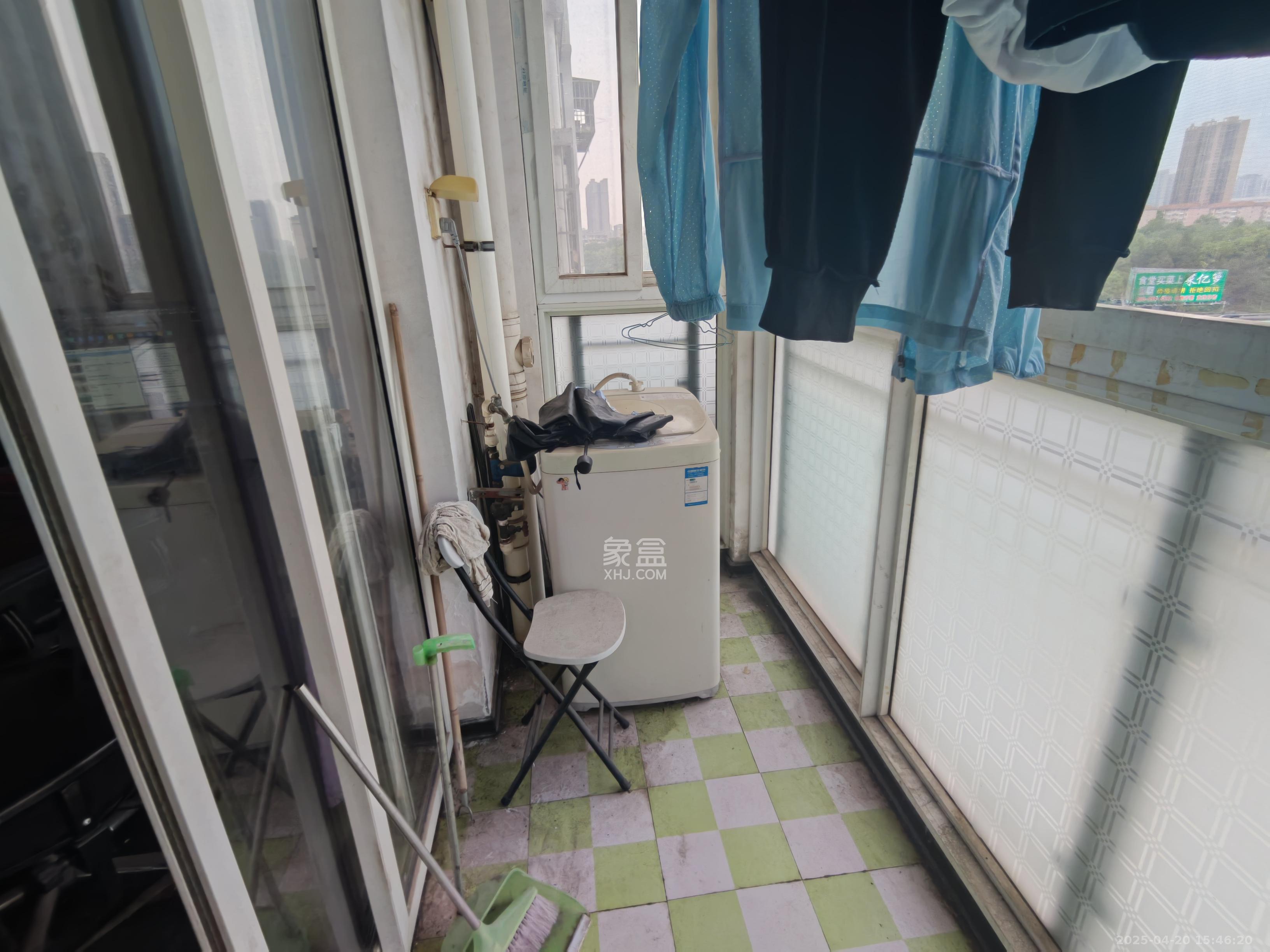 知微园 1室1厅1卫 800.0元/月 知微园 1室1厅1卫 800.0元/月室内图