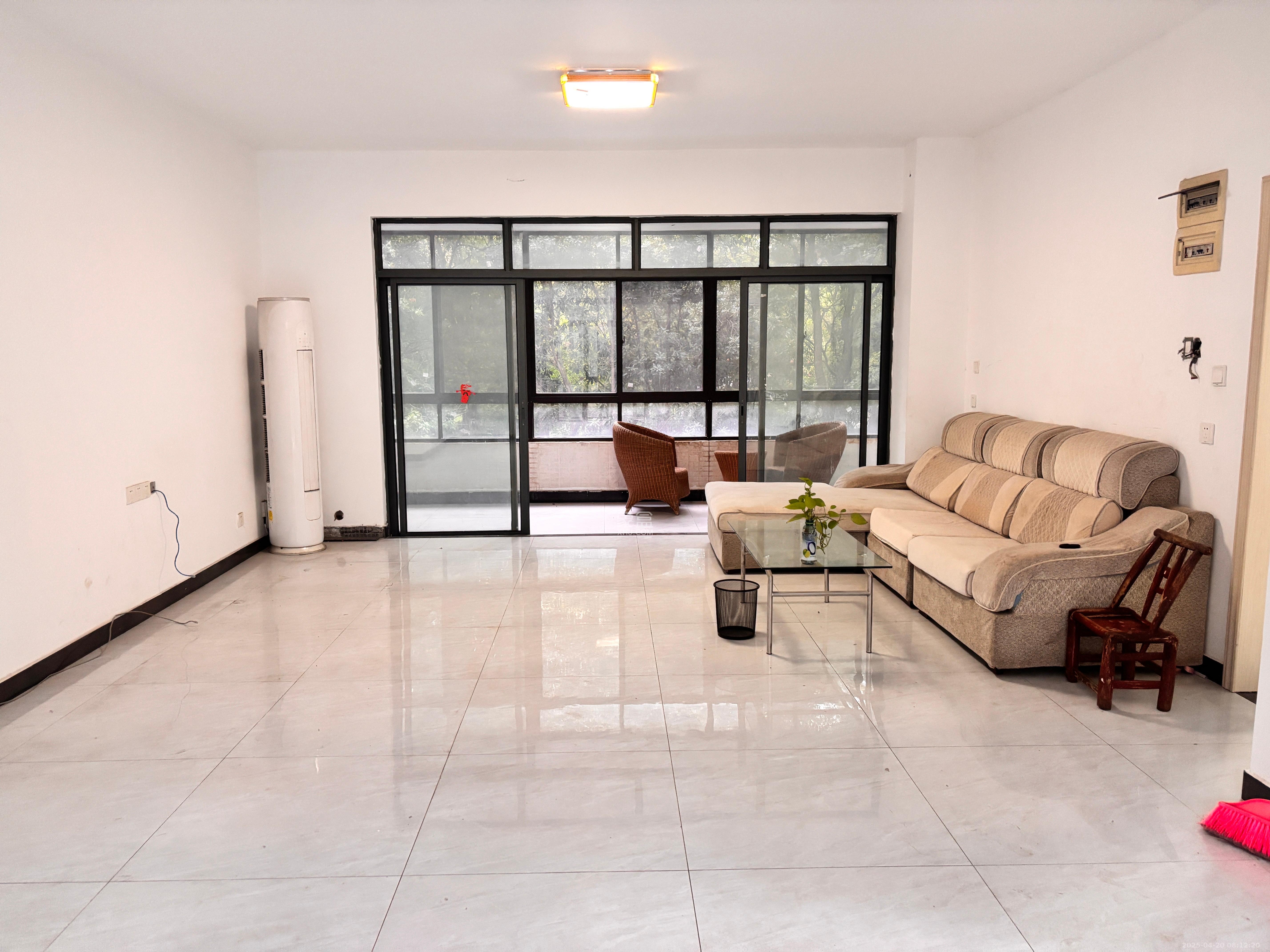 恒基凯旋门一二期 4室2厅2卫 3300.0元/月 恒基凯旋门一二期 4室2厅2卫 3300.0元/月室内图