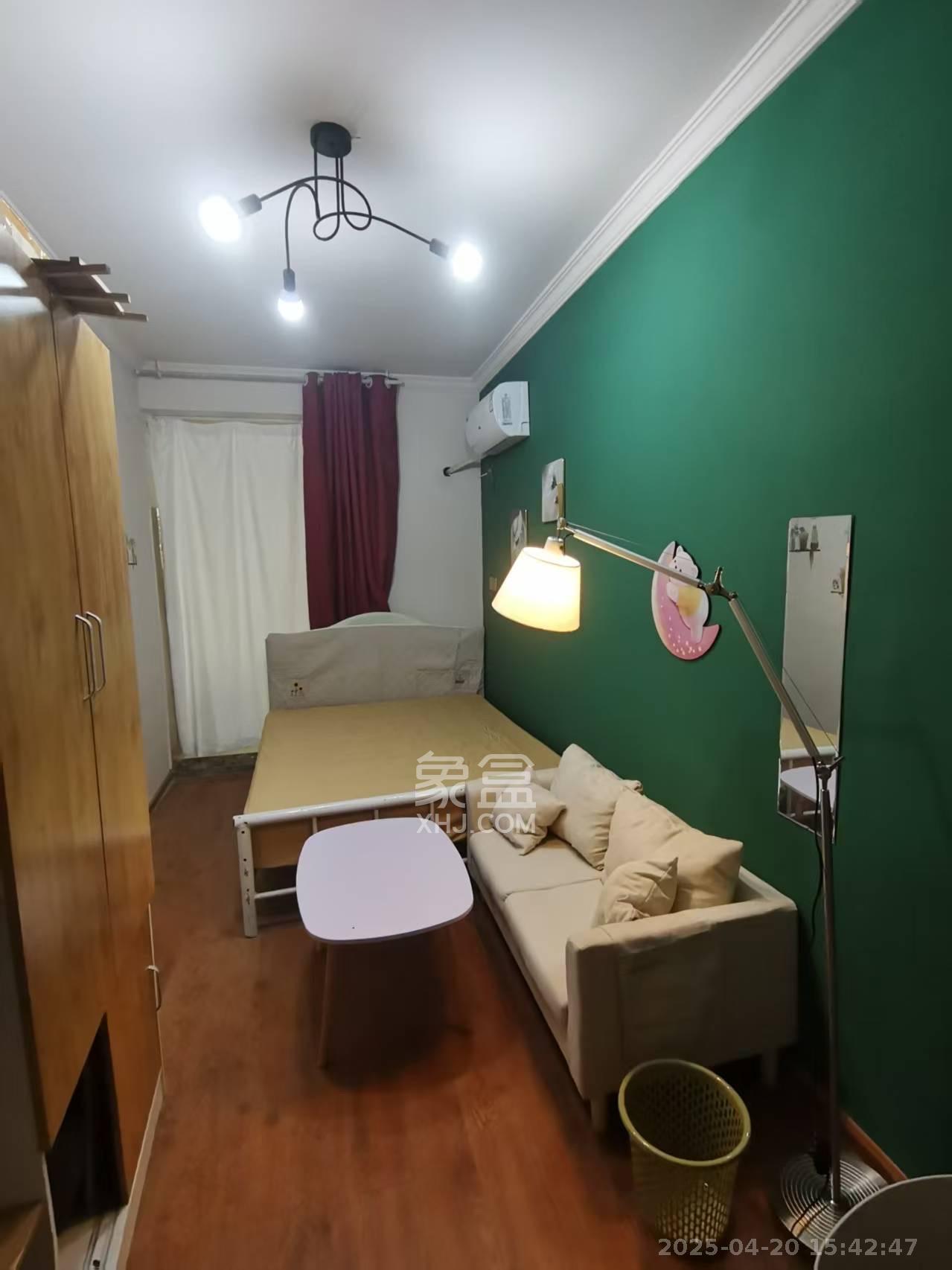 美林景园 1室2厅1卫 1000.0元/月 美林景园 1室2厅1卫 1000.0元/月室内图