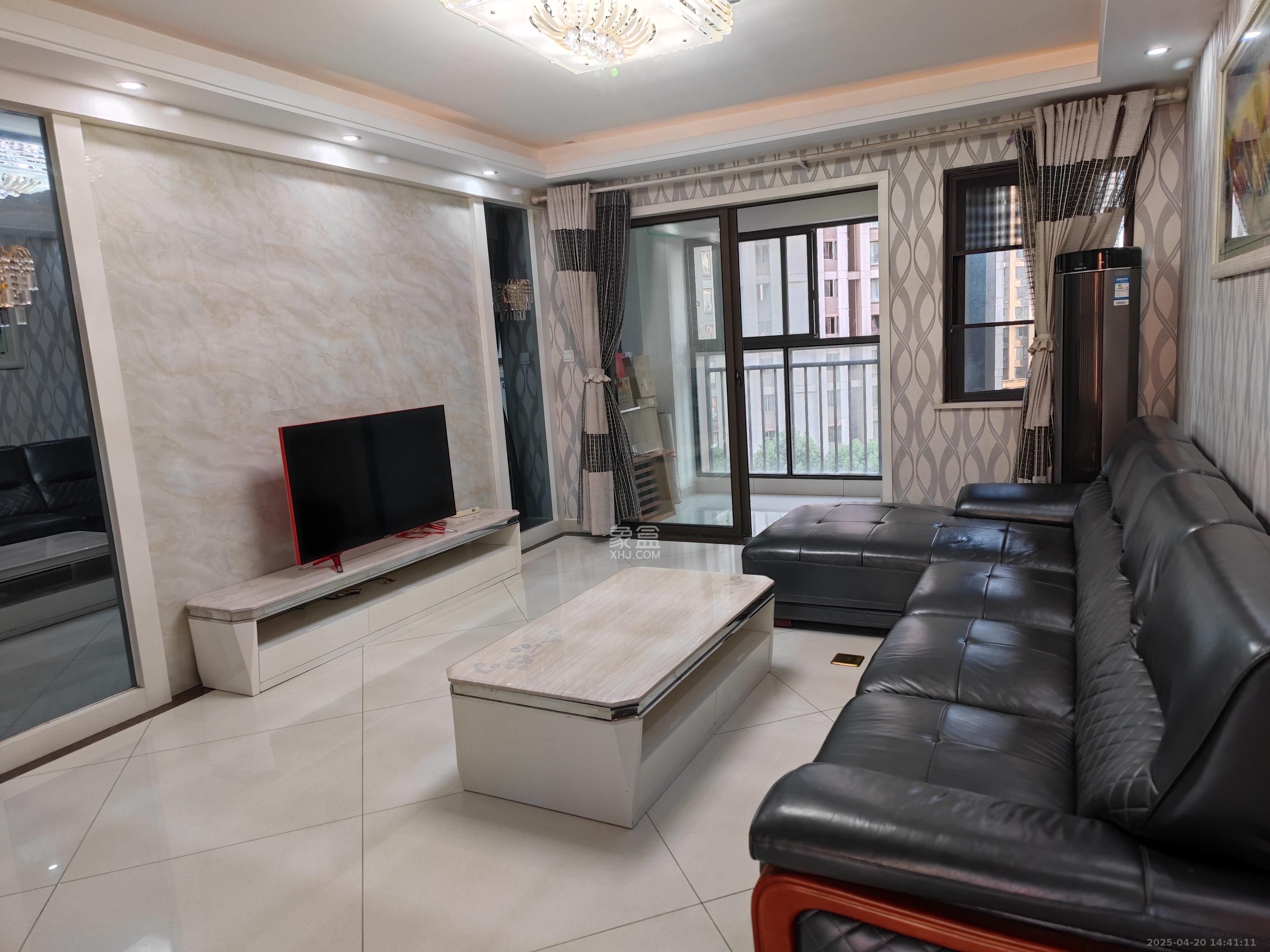 旭辉御府 4室2厅1卫 3300.0元/月 旭辉御府 4室2厅1卫 3300.0元/月室内图