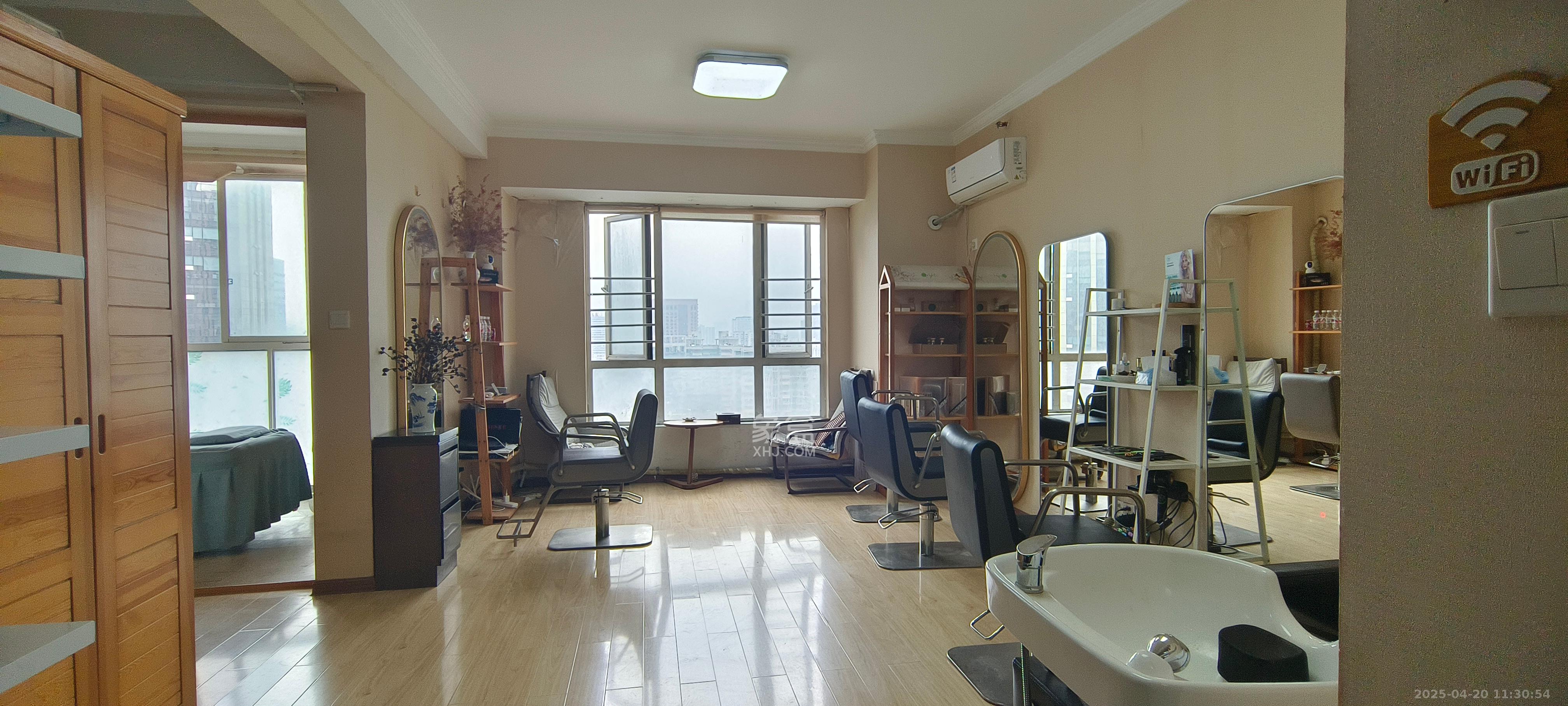 万博汇 1室1厅1卫 1700.0元/月 万博汇 1室1厅1卫 1700.0元/月室内图