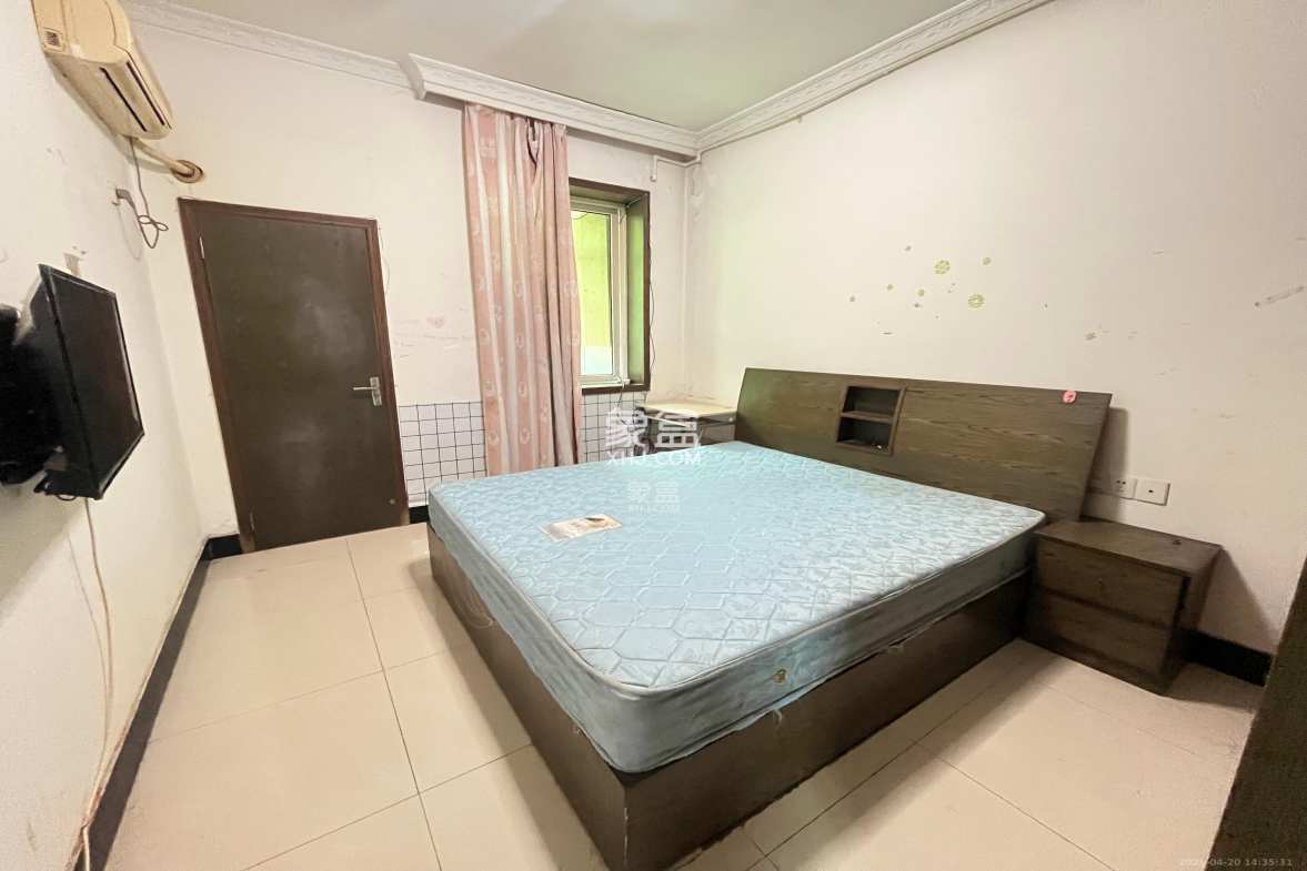 高桥火焰市场  2室1厅1卫    1400.0元/月 高桥火焰市场  2室1厅1卫    1400.0元/月室内图